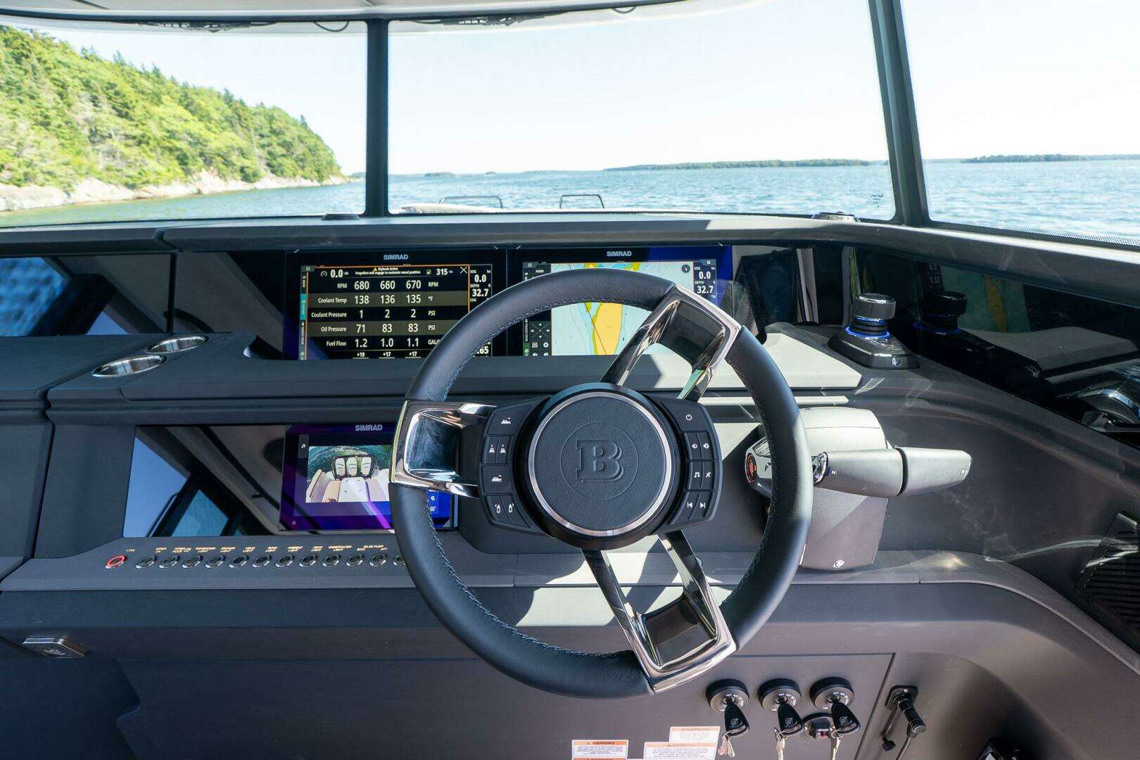 2025 Axopar Cross Cabin - Image 46