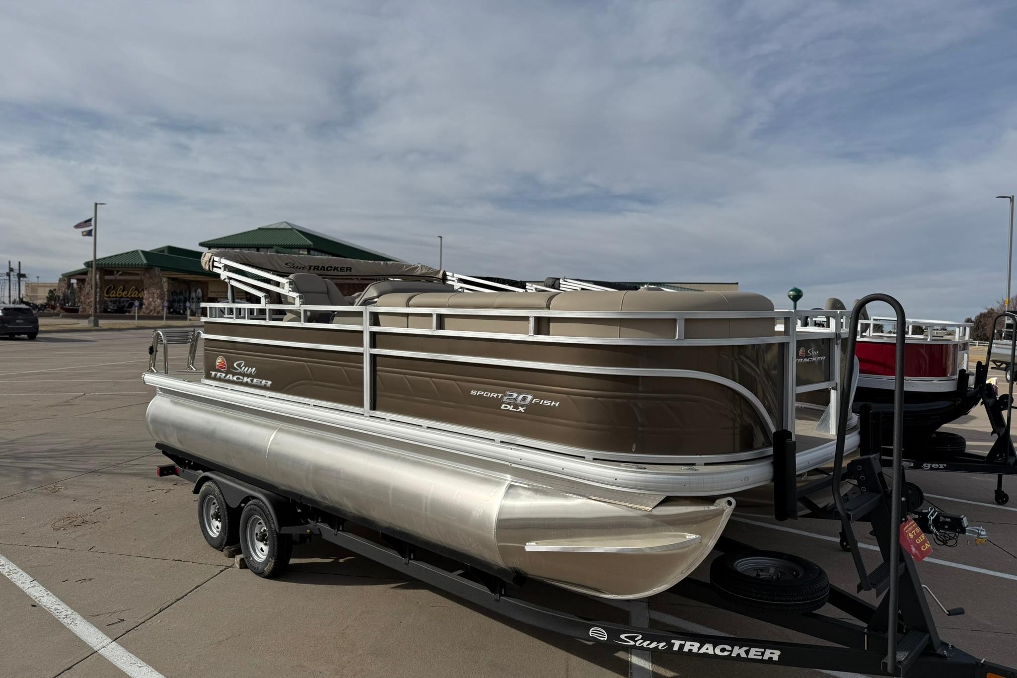 2025 Sun Tracker SportFish 20 DLX