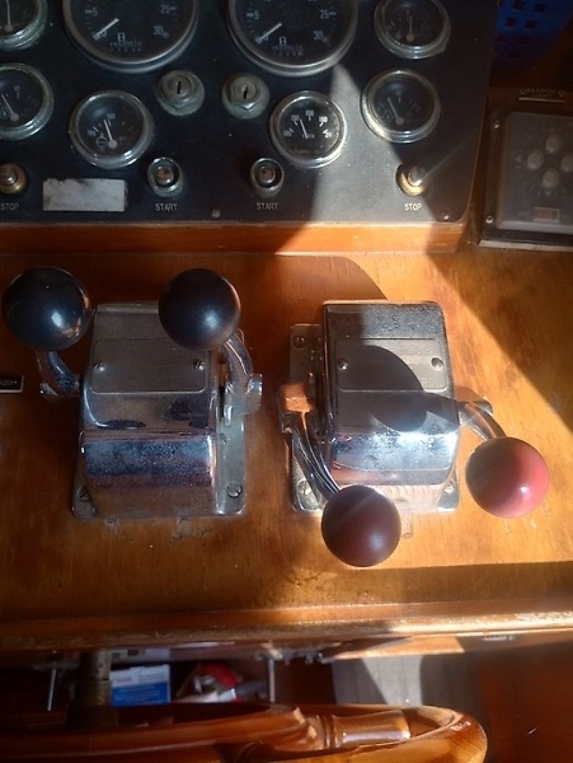 1981 Marine Trading 44 Double Cabin - Image 48