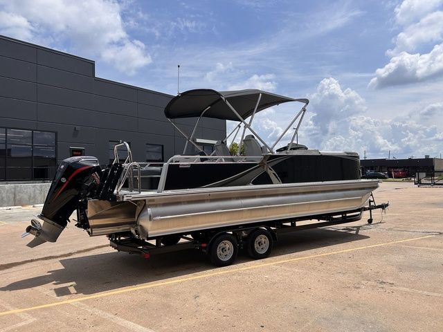 2025 Avalon LSZ Versatile Rear Bench 23 FT - 2