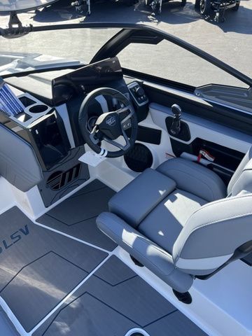 2026 Malibu Wakesetter 25 LSV - 7