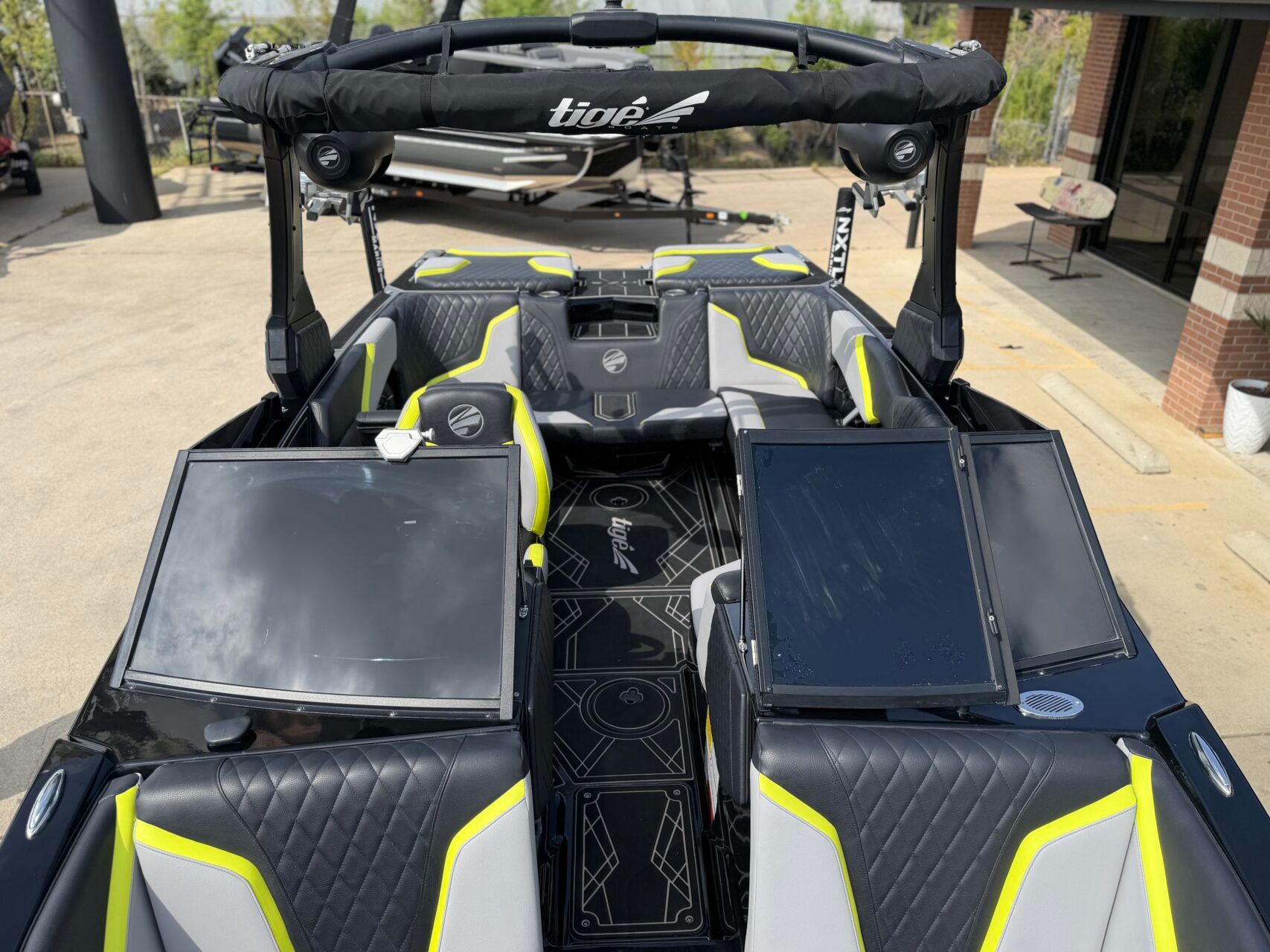 2022 Tigé 22RZX - 20