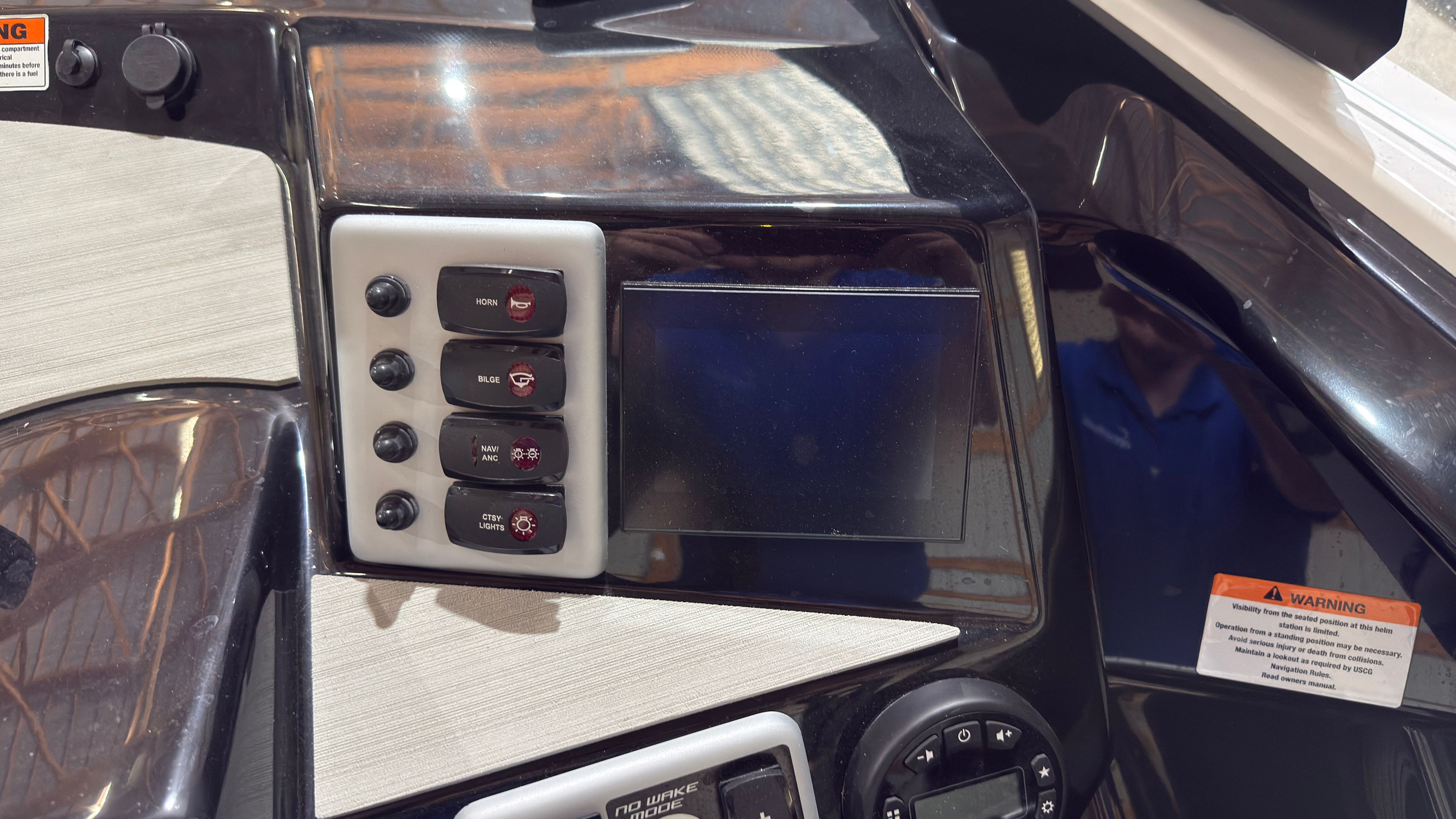 2024 Yamaha Boats AR220 - 23