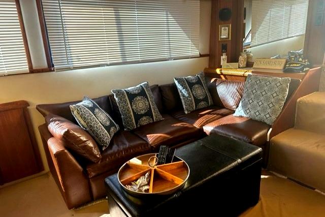 1989 Californian 48 Motor Yacht - 61