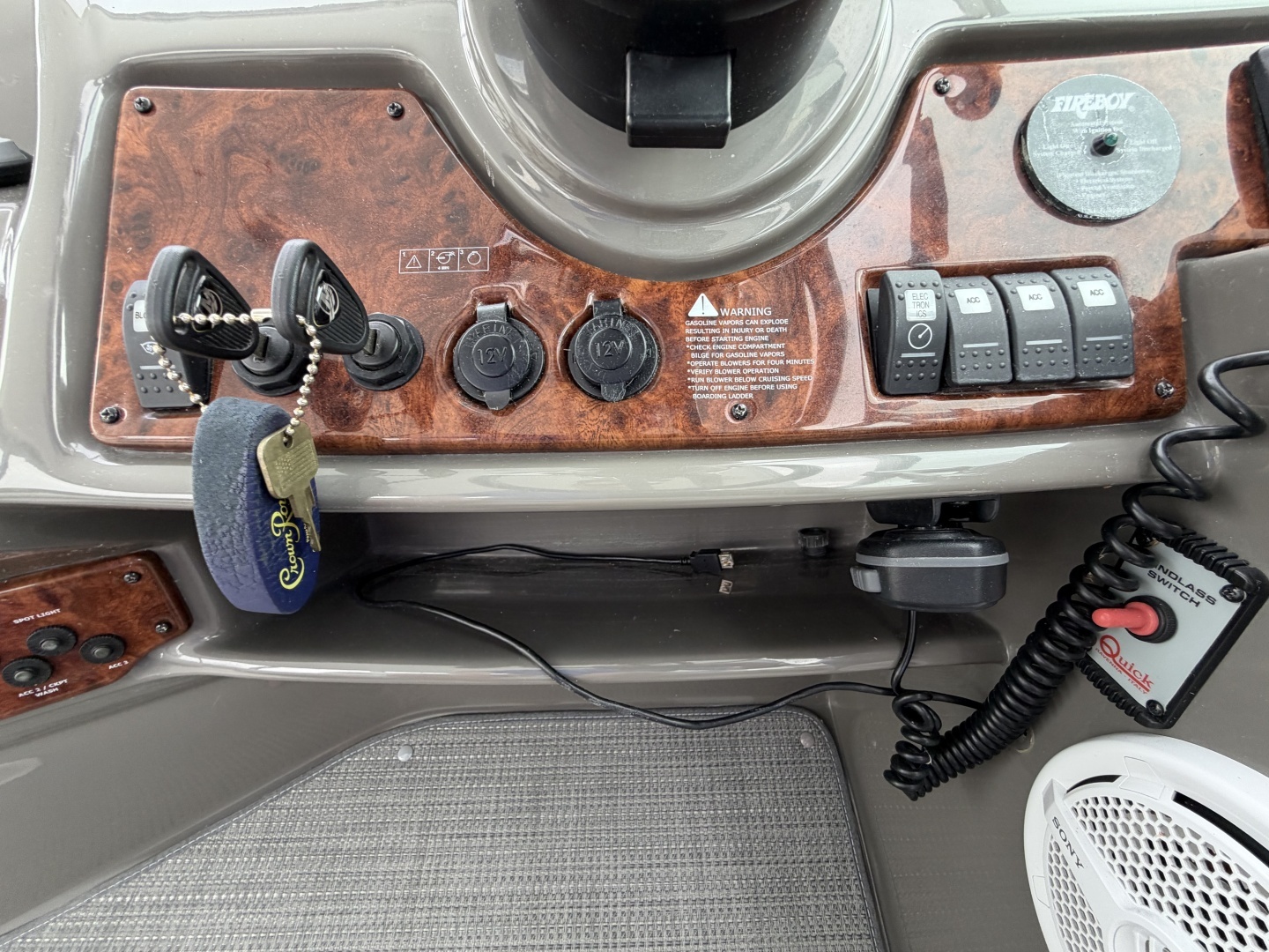 2013 Rinker 360 Express Cruiser - Image 38