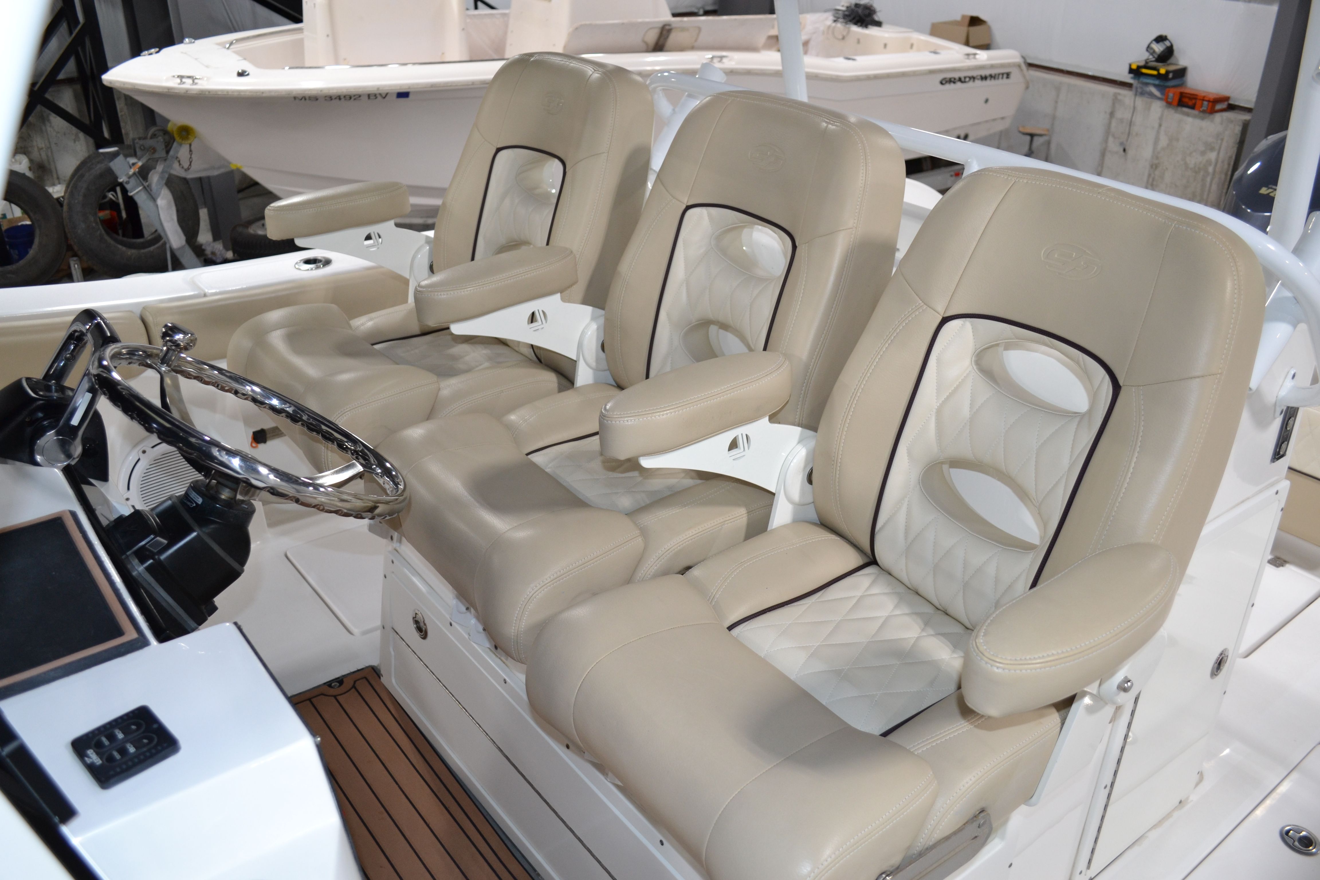 2017 Sea Fox 328 Commander - 12