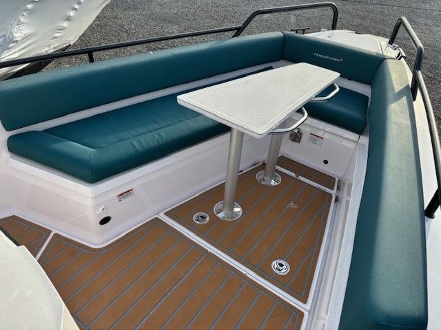 2023 Axopar 28 Cabin - 5