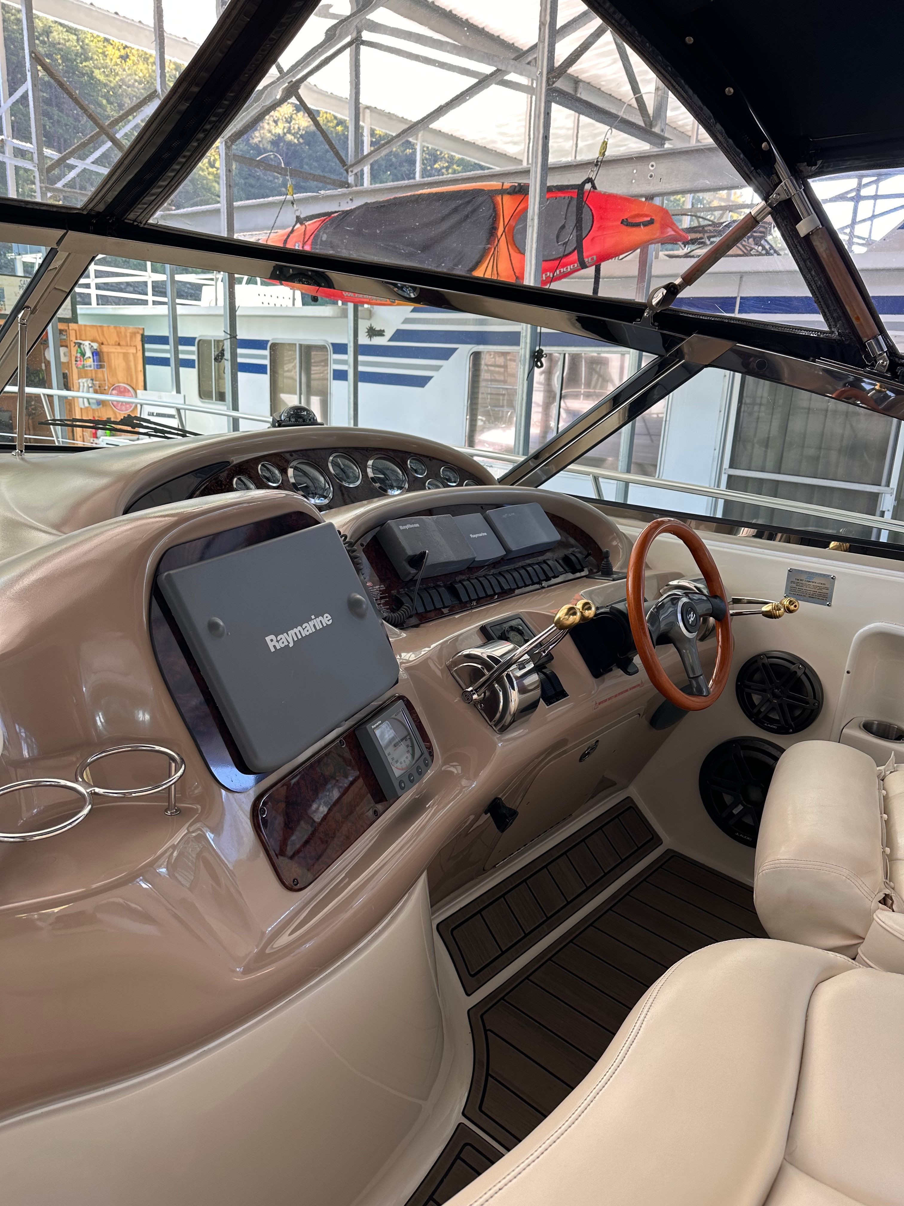 2001 Sea Ray 380 Sundancer - 8