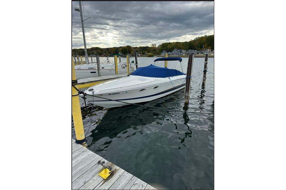 2002 Formula 330 Sun Sport