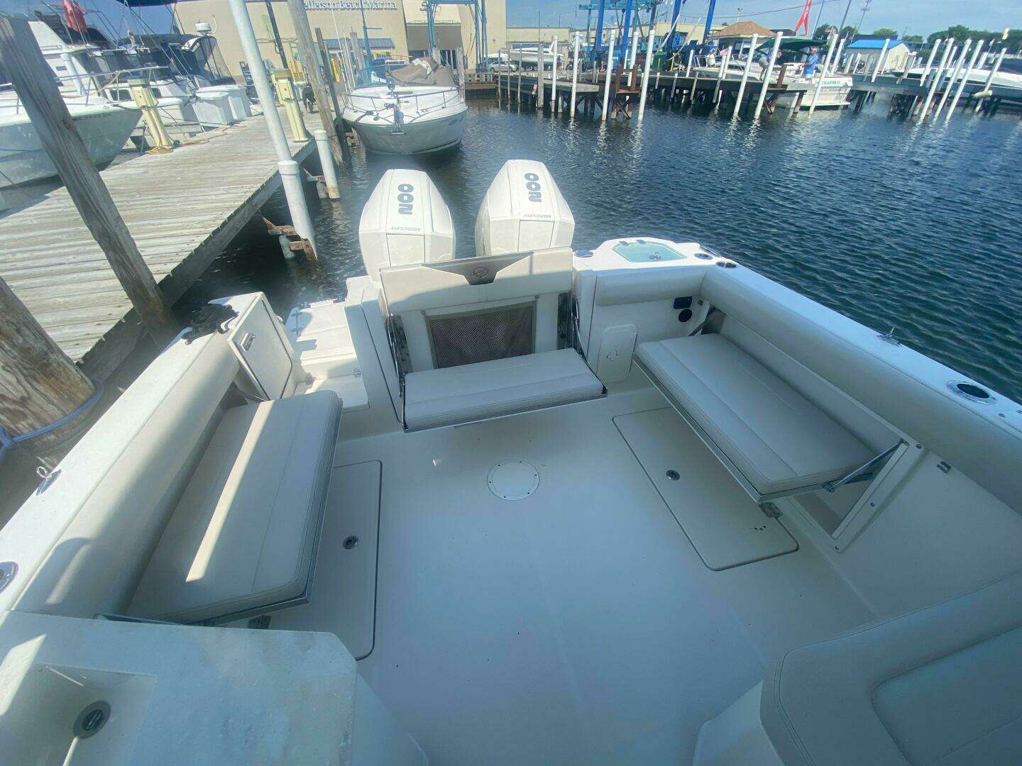 2022 Sailfish 276 Dual Console - Image 13