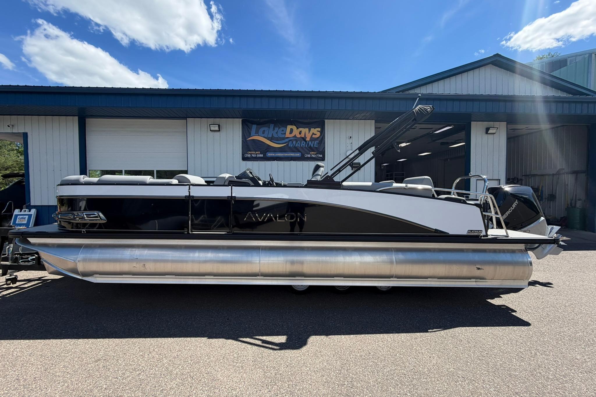 2026 Avalon Catalina Quad Lounge Shift - 25'
