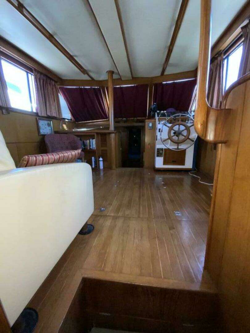 1987 President 41 Double Cabin Motor Yacht - Image 47