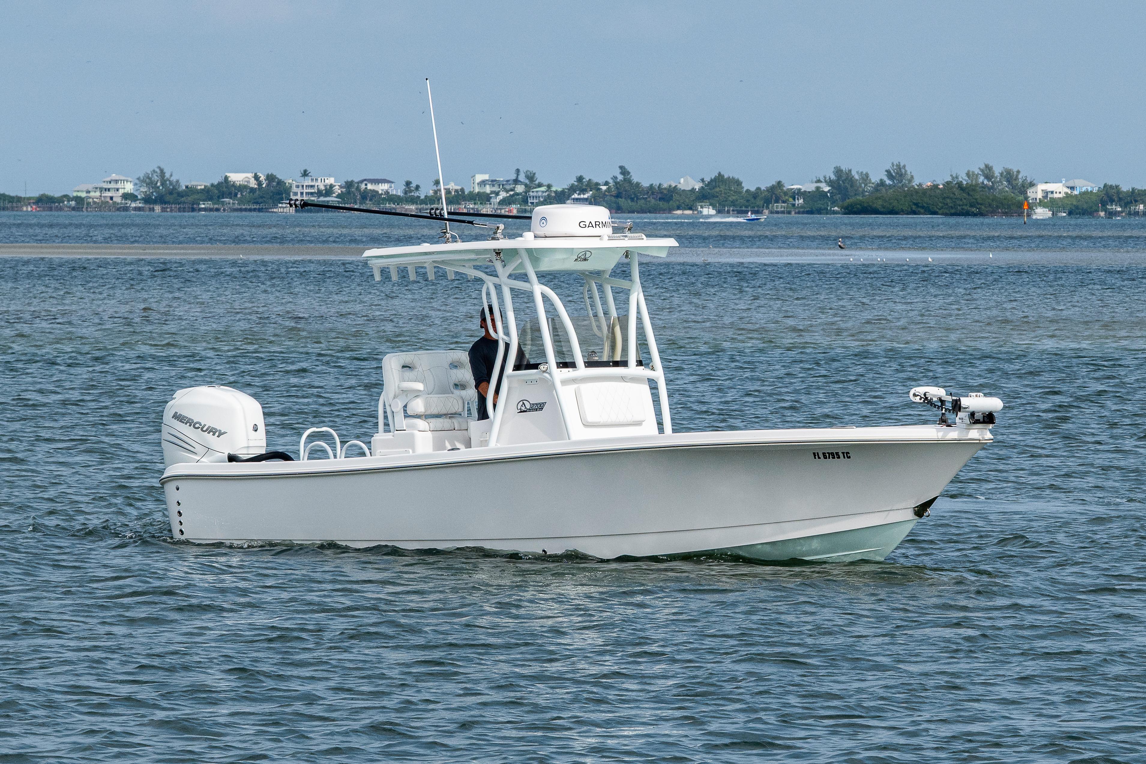 2022 Blazer Bay 2700 Hybrid