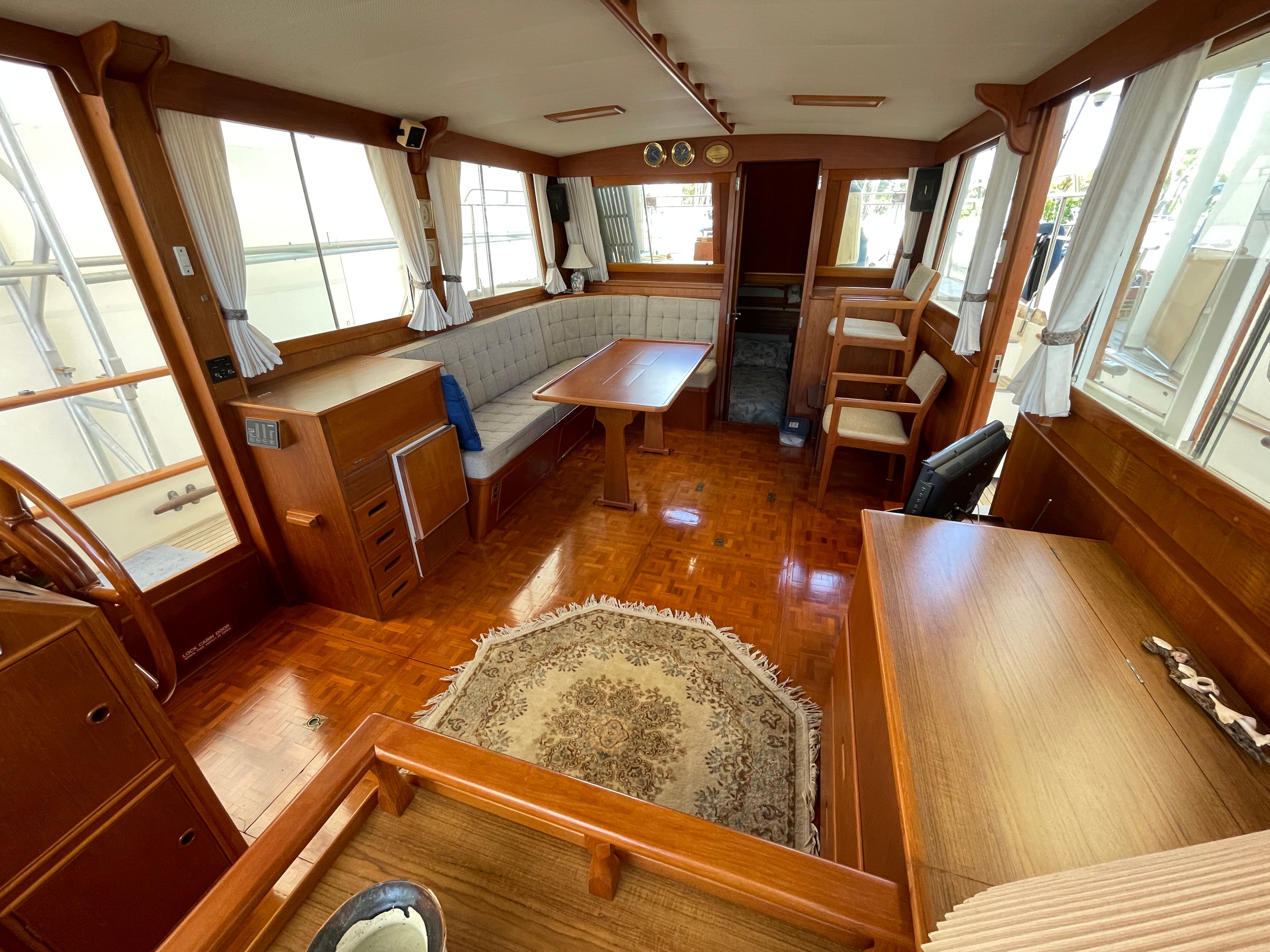 1985 Grand Banks 42 Motor Yacht - 47