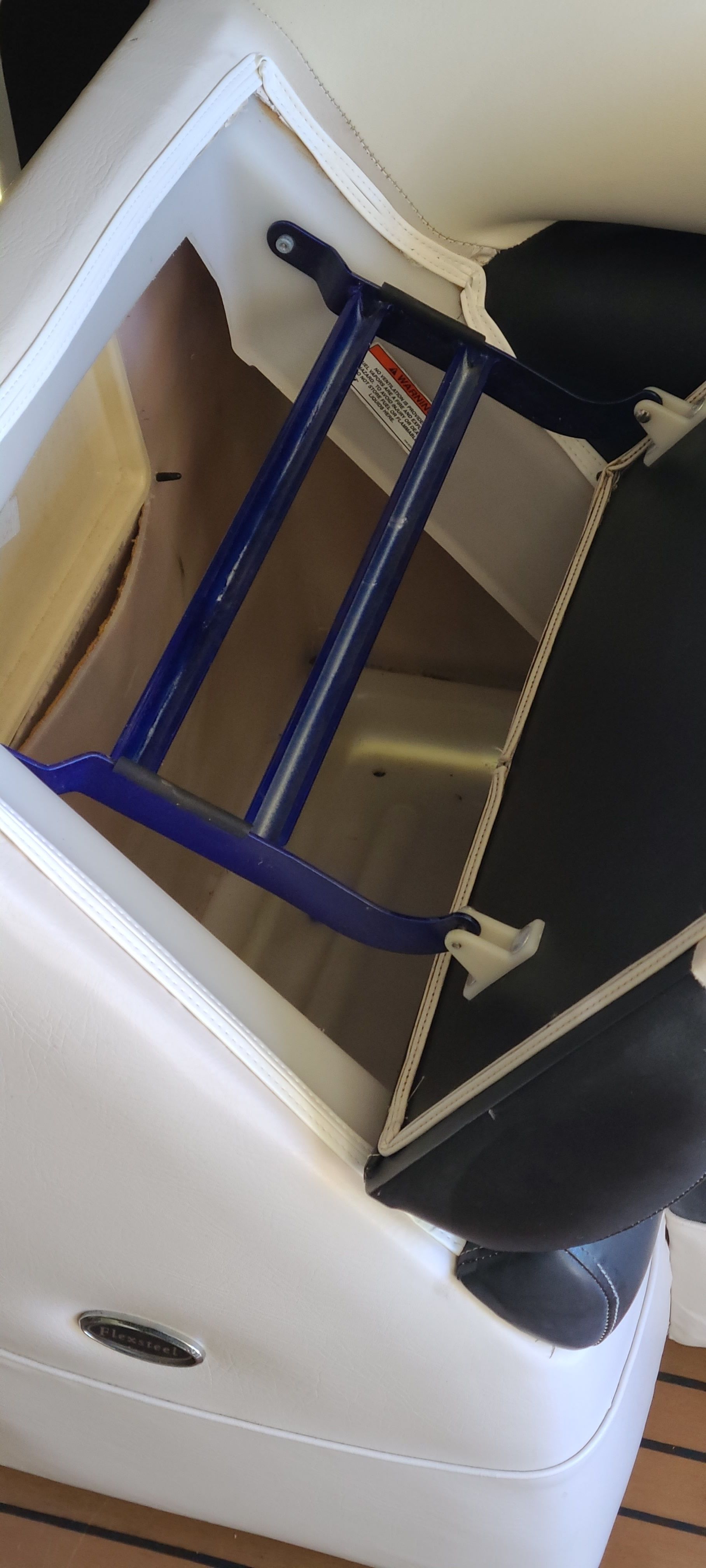Premier 275 Grand Majestic LTD 2009 seat with storage compartment.