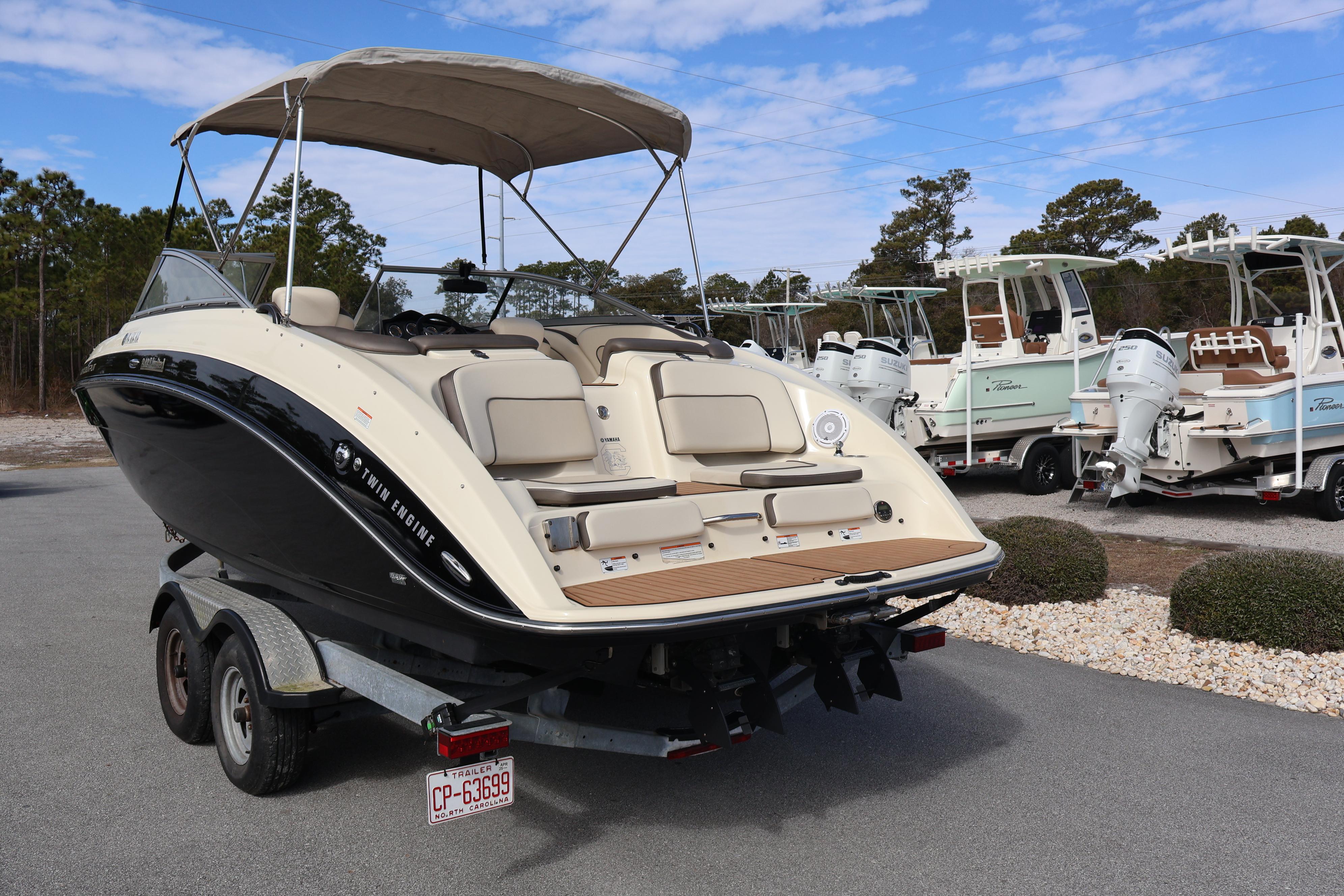 2014 Yamaha Boats YAMAHA 242 LIMITED - 10