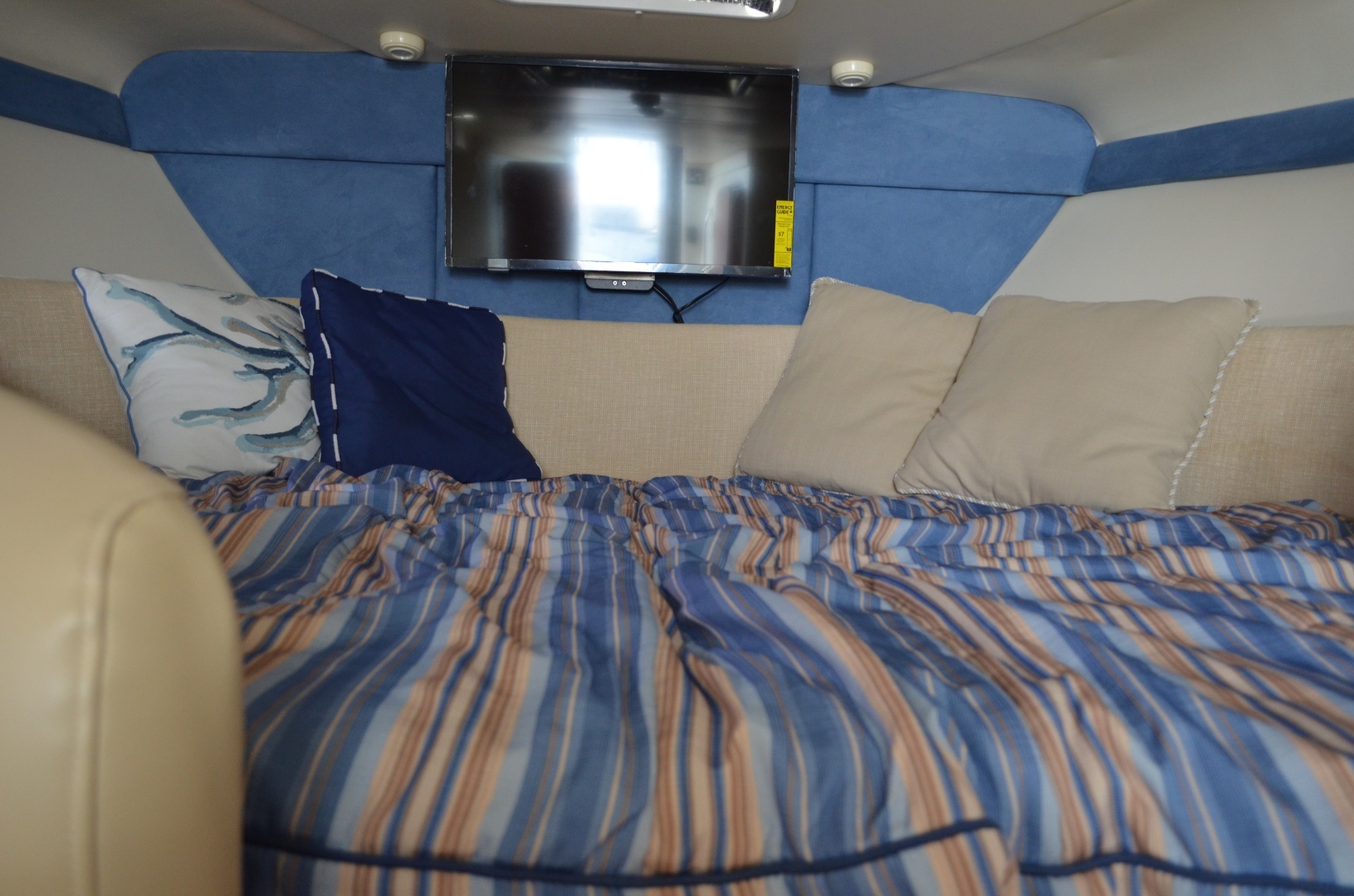 2007 Bayliner — - Image 35