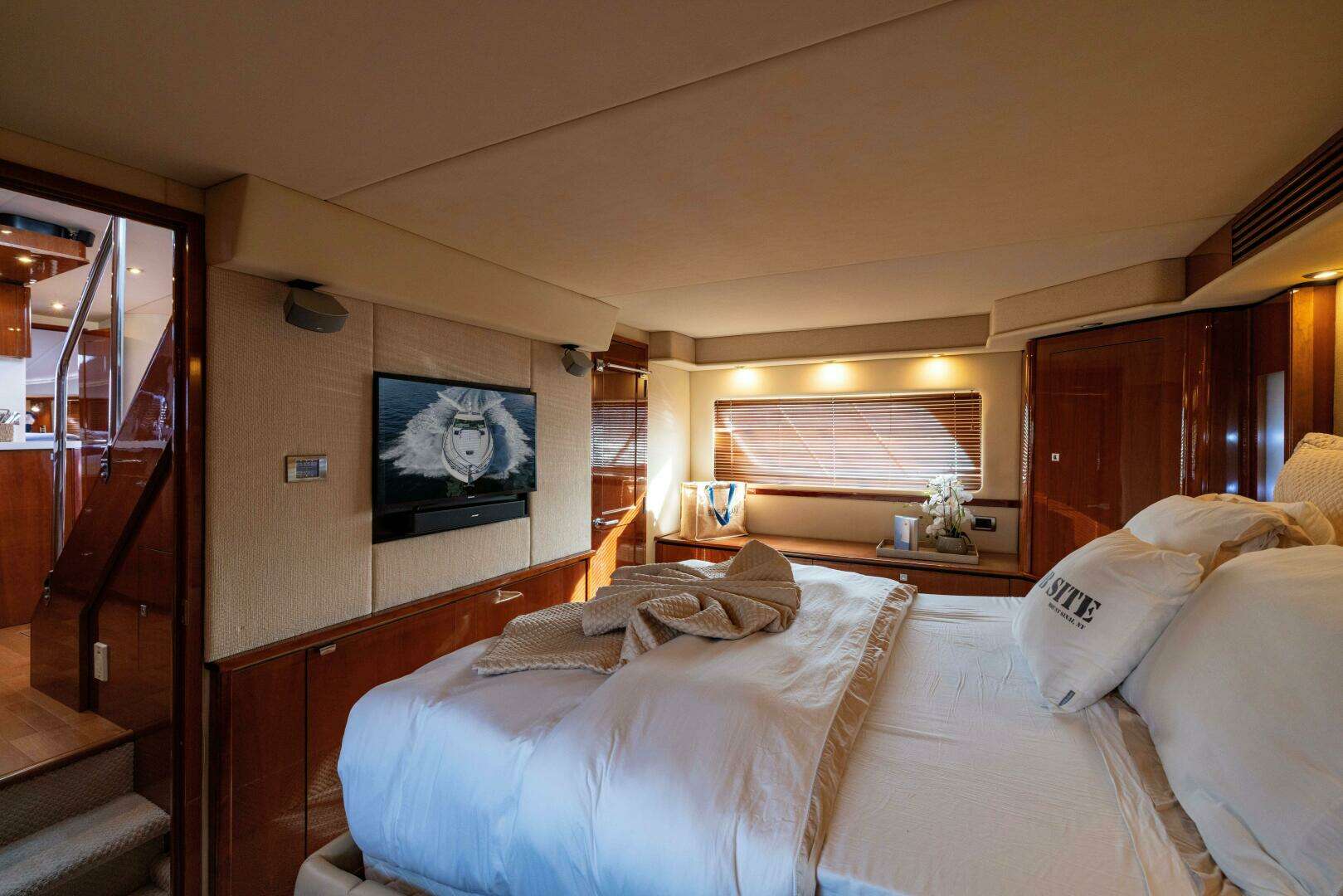 2008 Sea Ray Sundancer - Image 56
