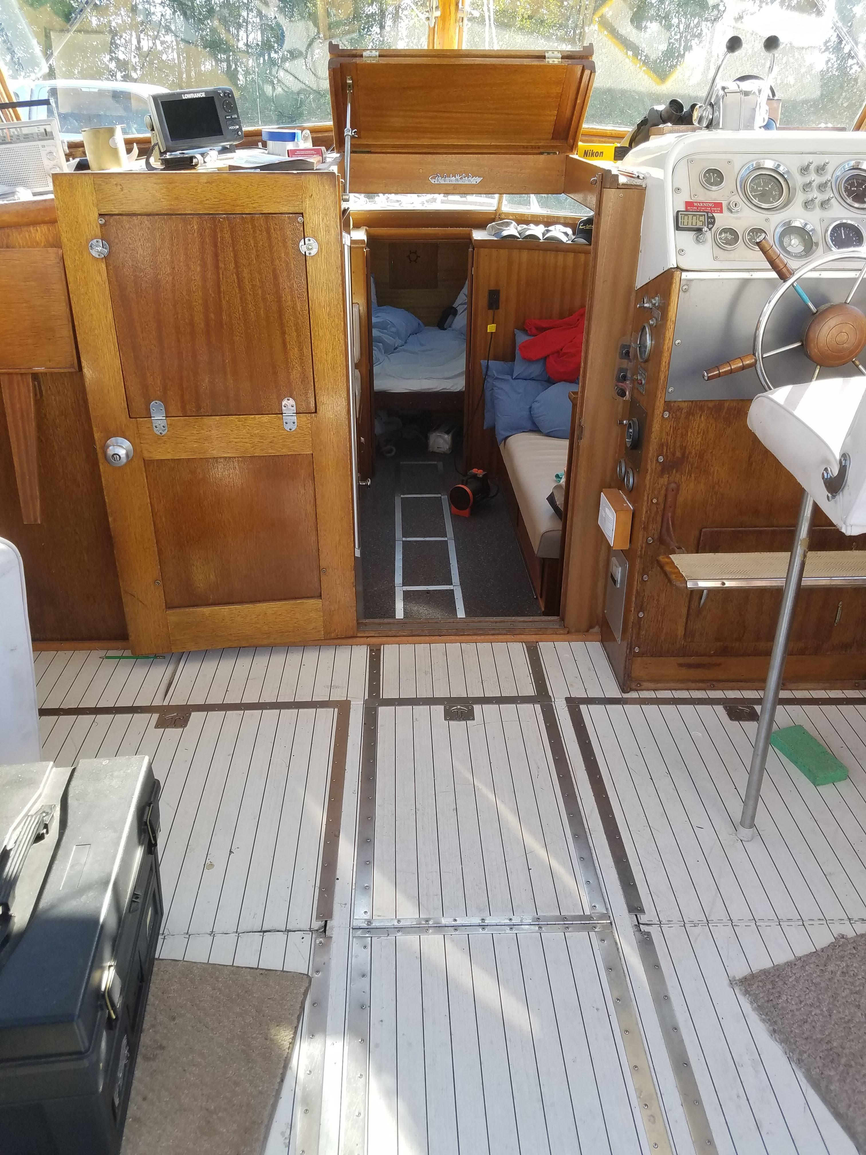 1962 Chris-Craft Roamer - 5