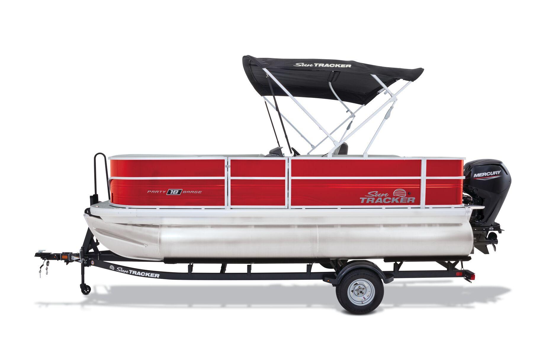 2026 Sun Tracker Party Barge 18 DLX - 24