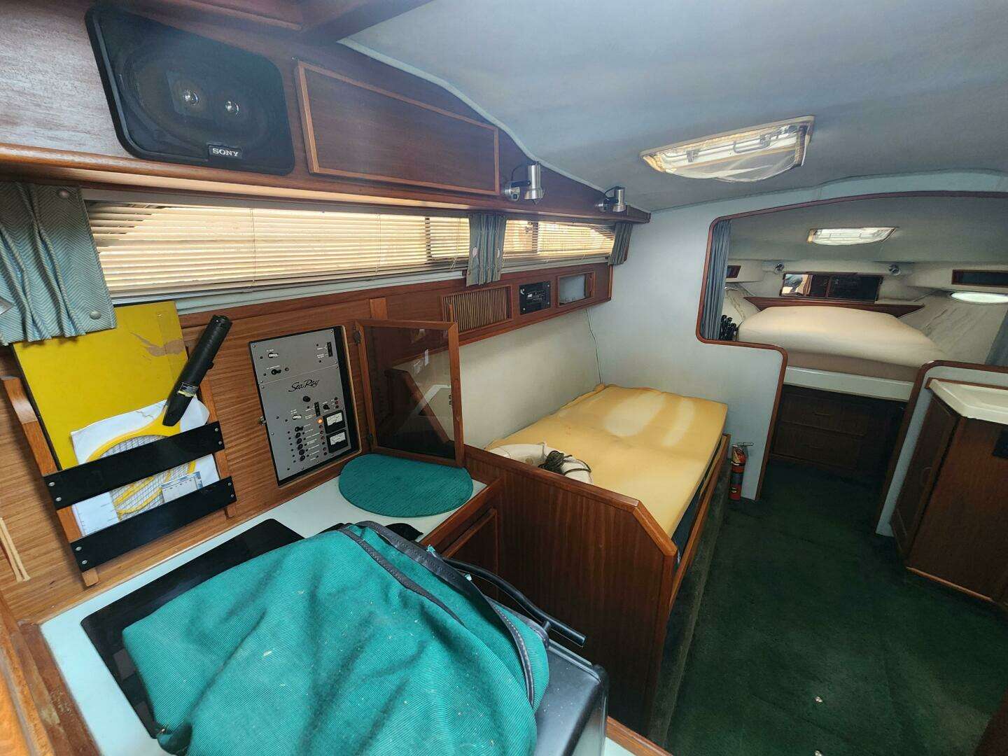 1987 Sea Ray — - Image 10
