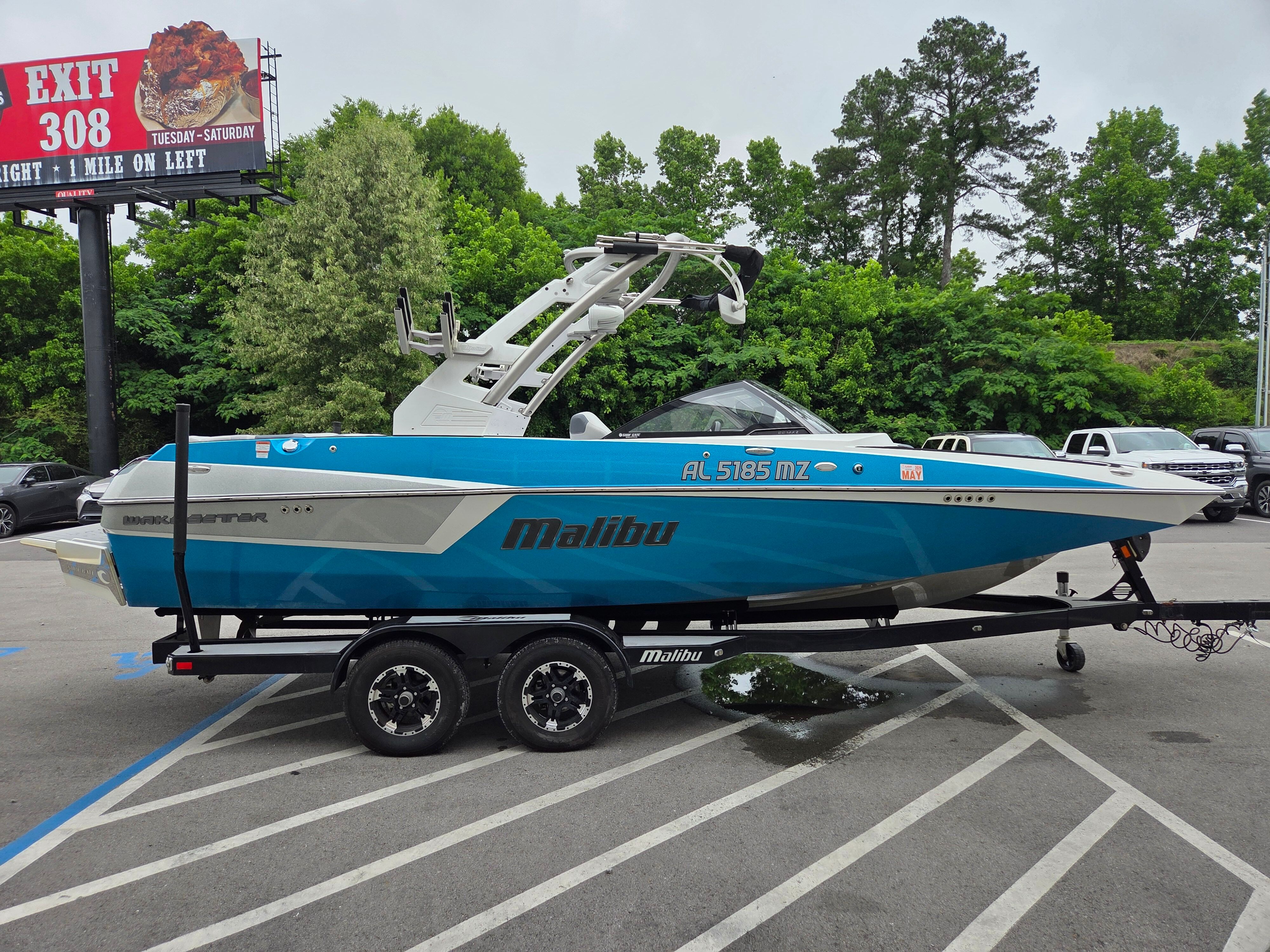 2018 MALIBU 22 MXZ - Image 5