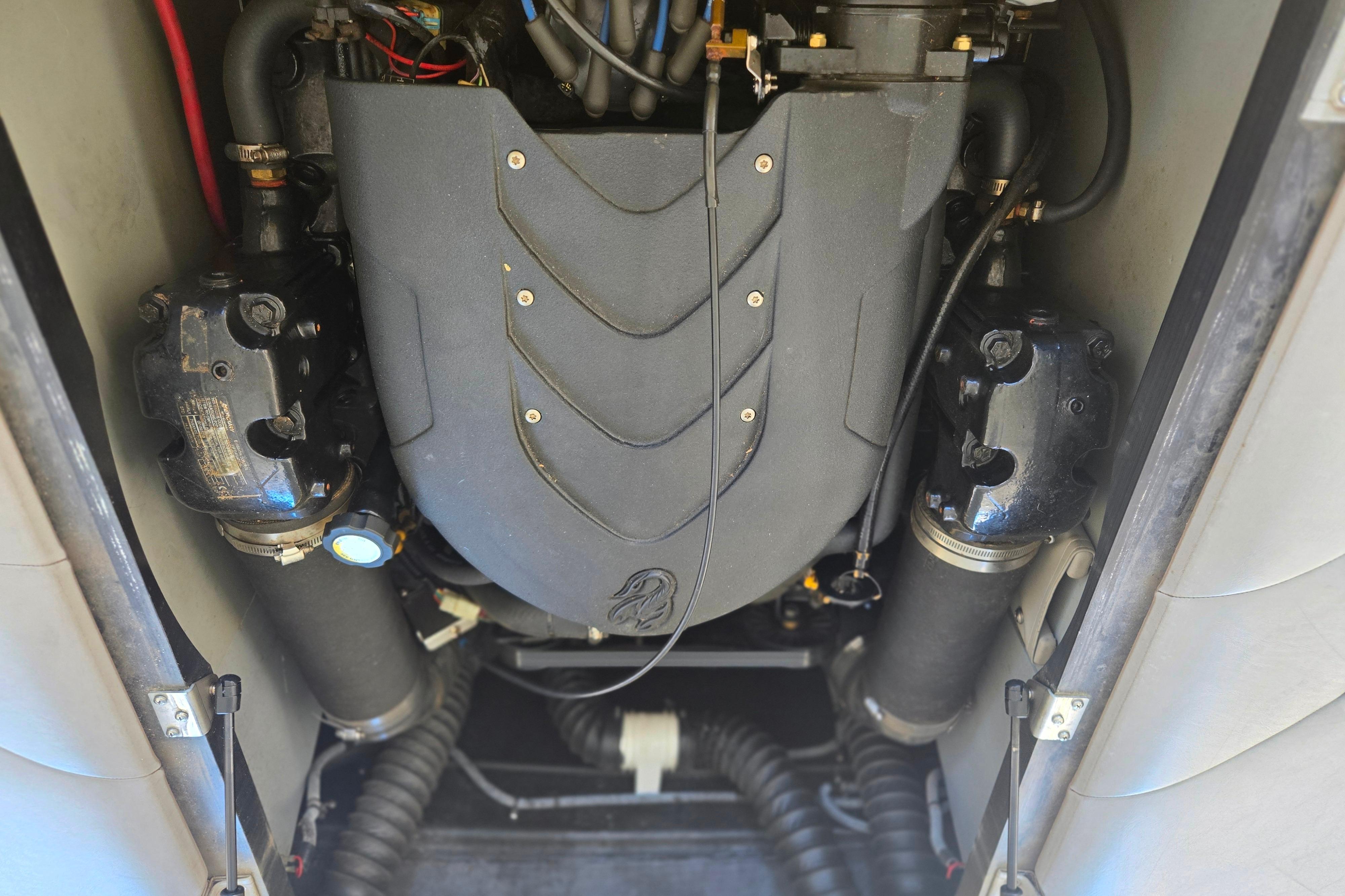 Engine compartment of a 2007 Calabria CAL AIR PRO V boat.