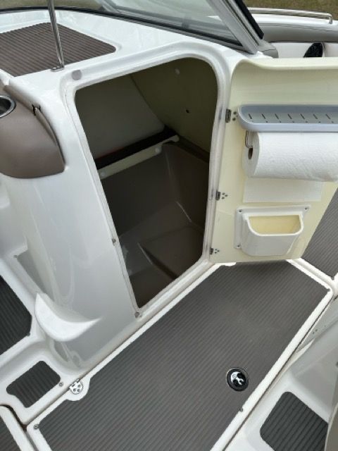 2012 Yamaha Boats 242 Limited - 15
