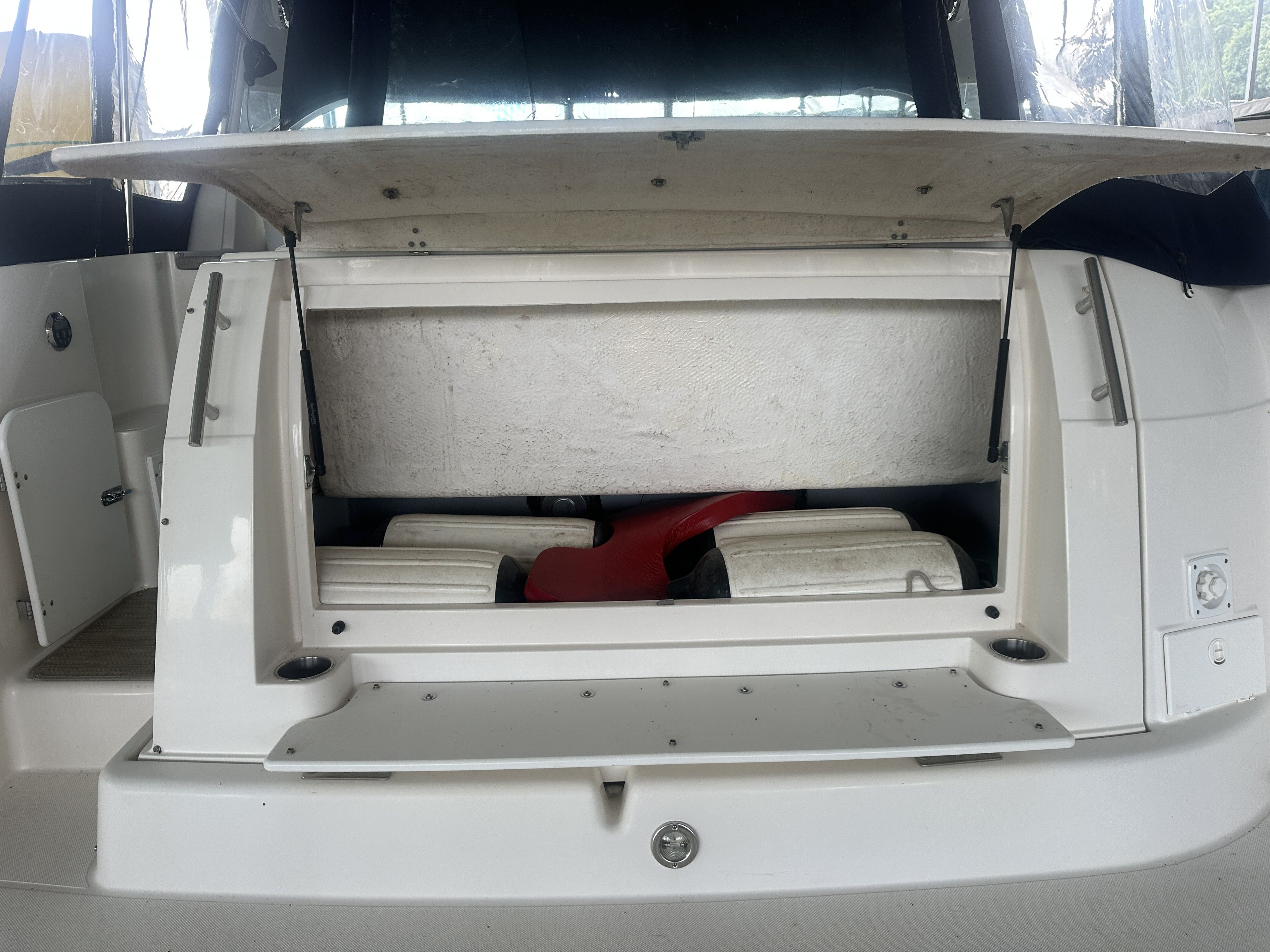 2008 Rinker 330 Express Cruiser - 14