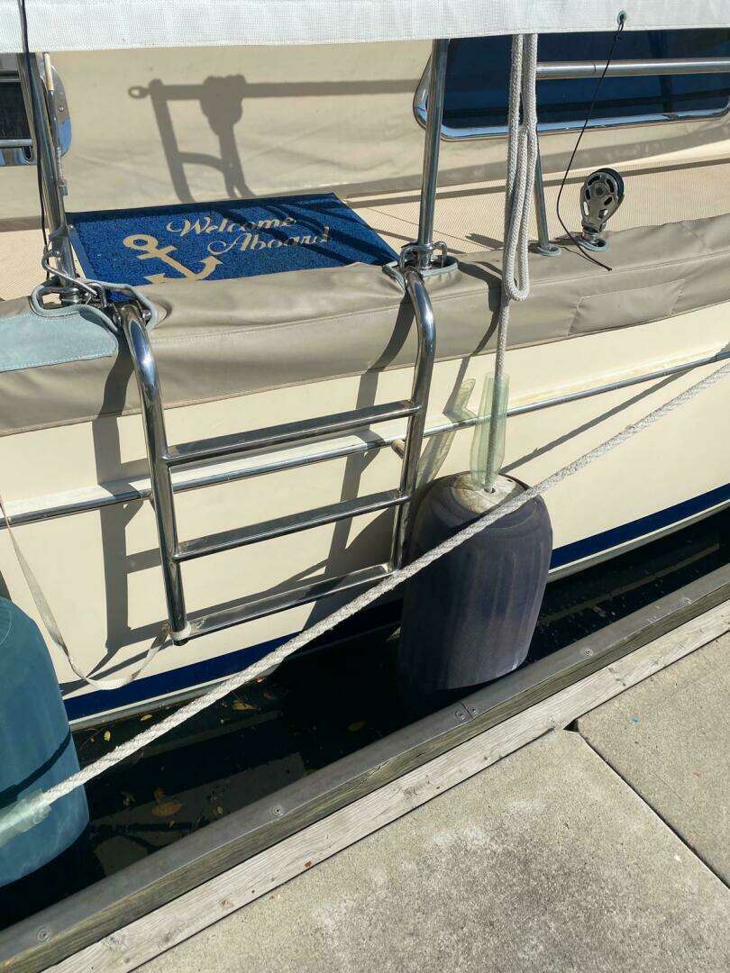 2005 Island Packet 445 - Image 25