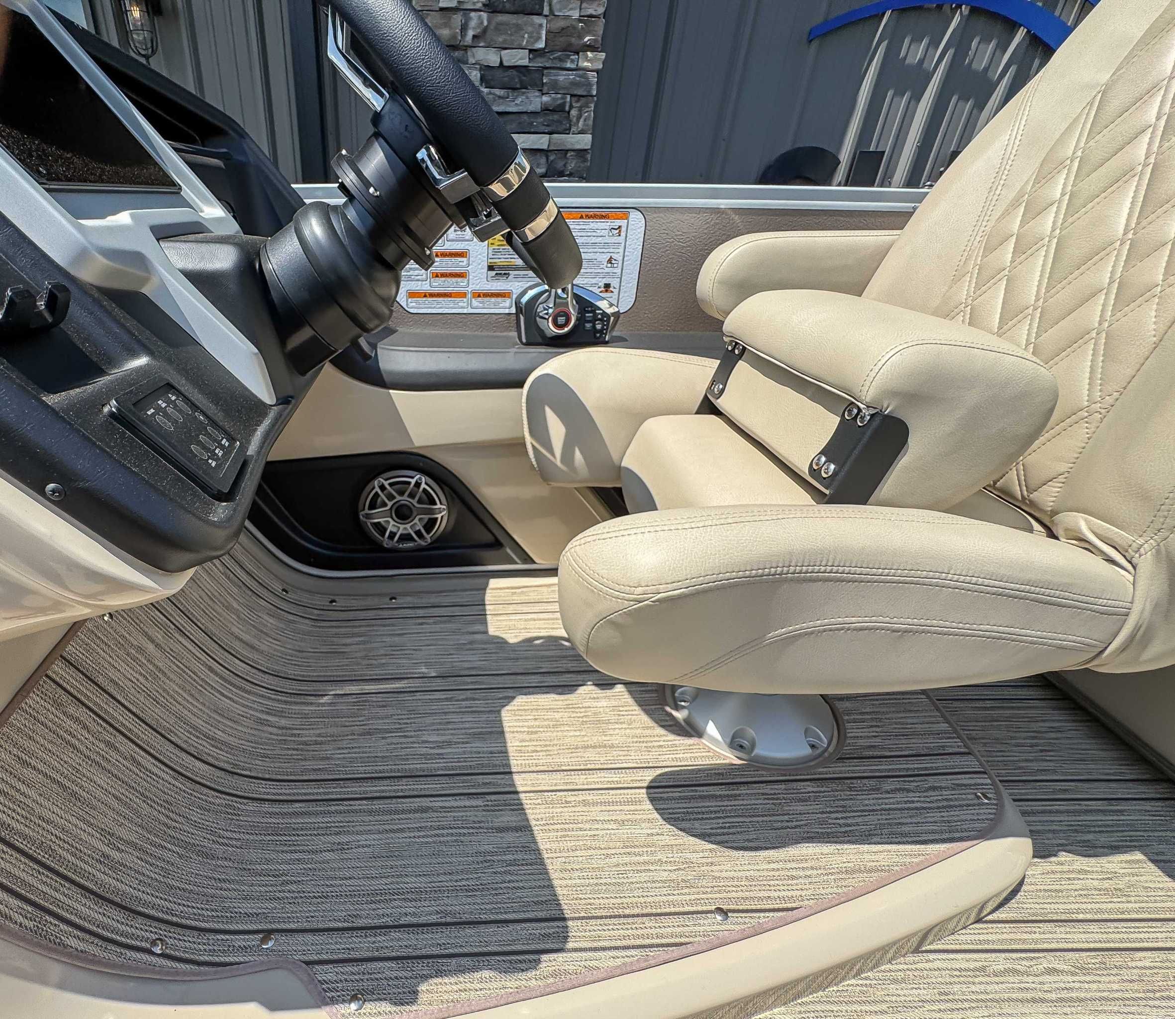 2024 Premier 270 Intrigue RF - 14