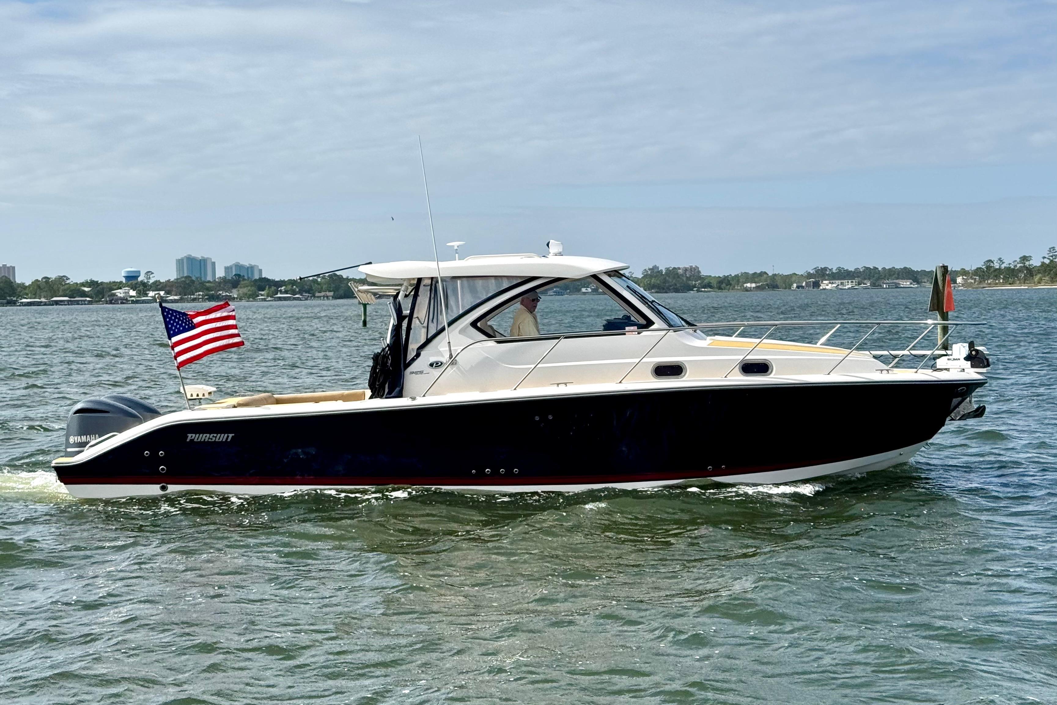 2016 Pursuit OS 325 Offshore