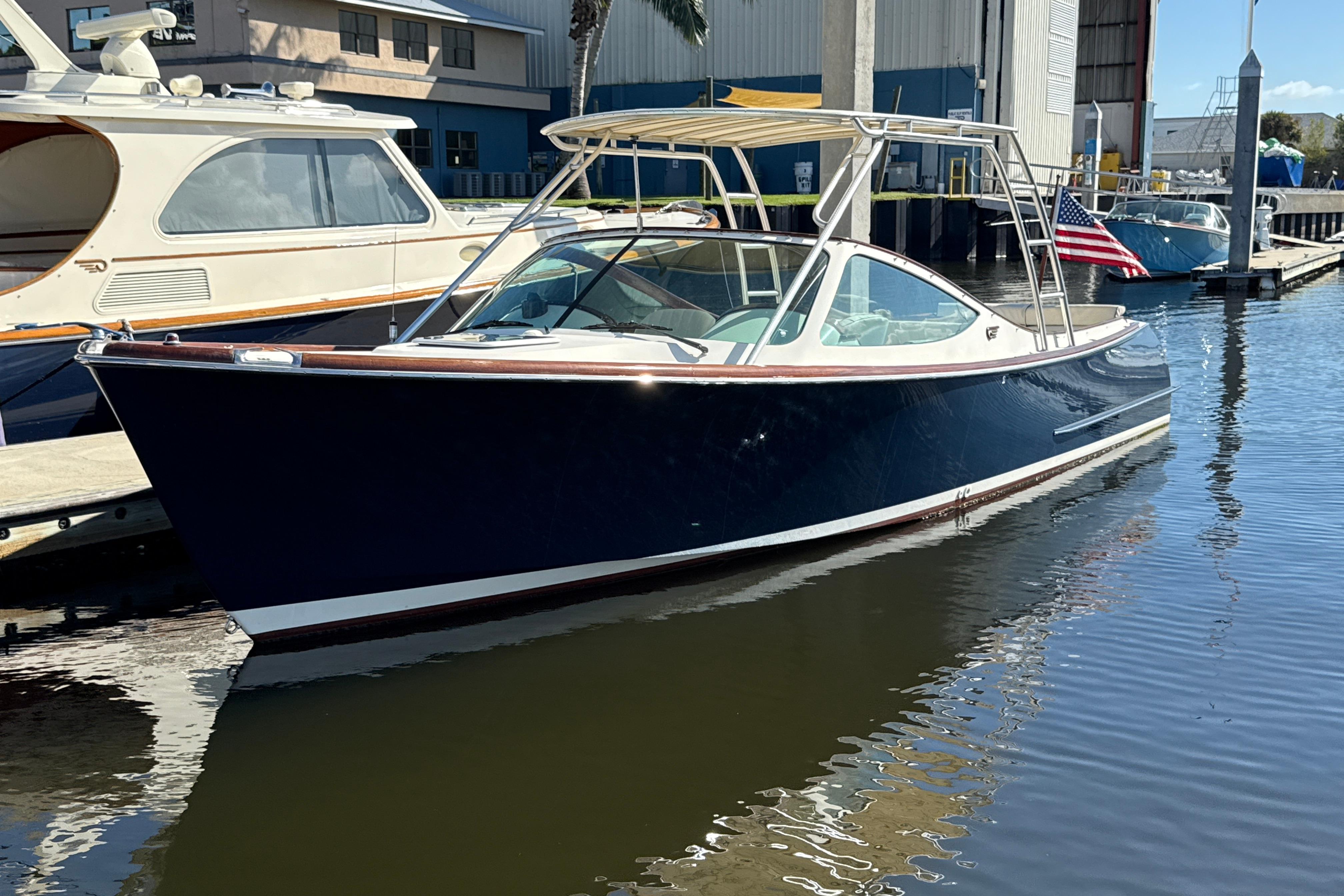 2005 Hinckley Talaria 29R