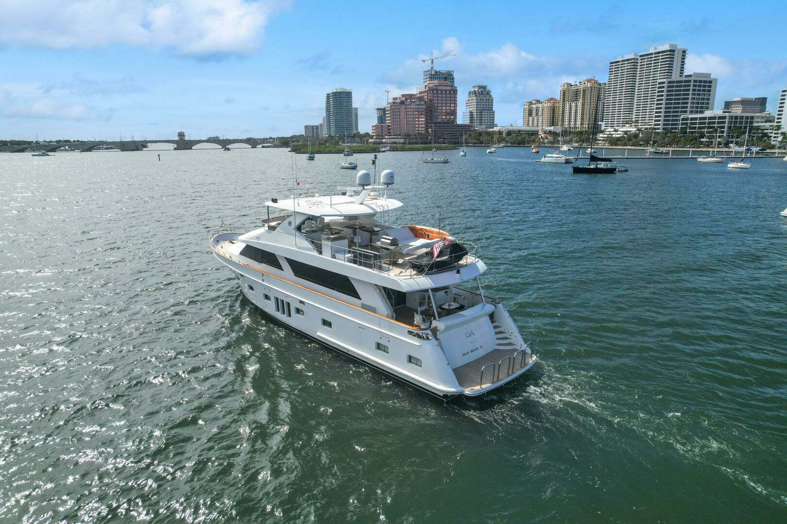 2010 Ocean Alexander 83 - Image 5