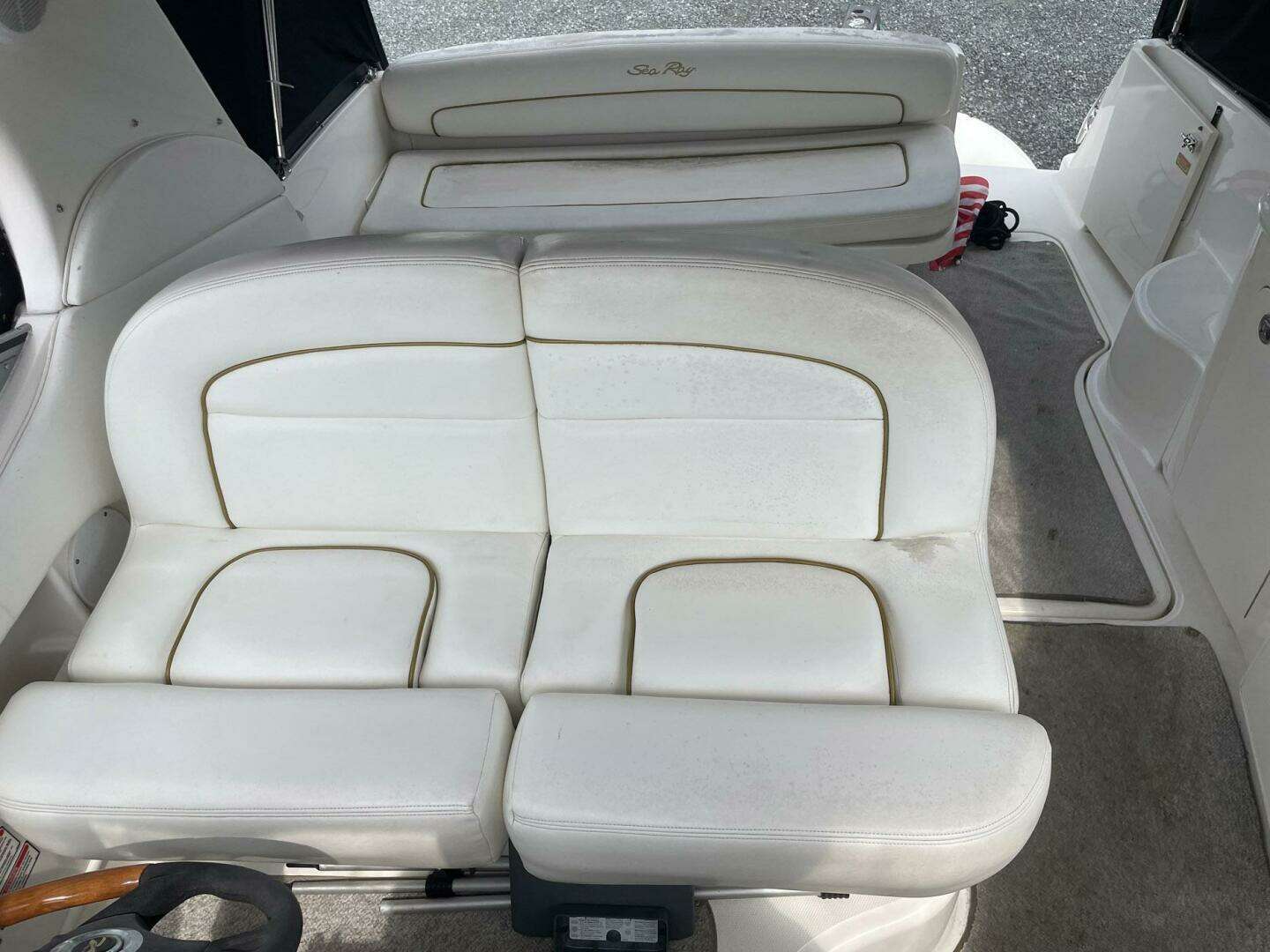 2003 Sea Ray 300 Sundancer - Image 11