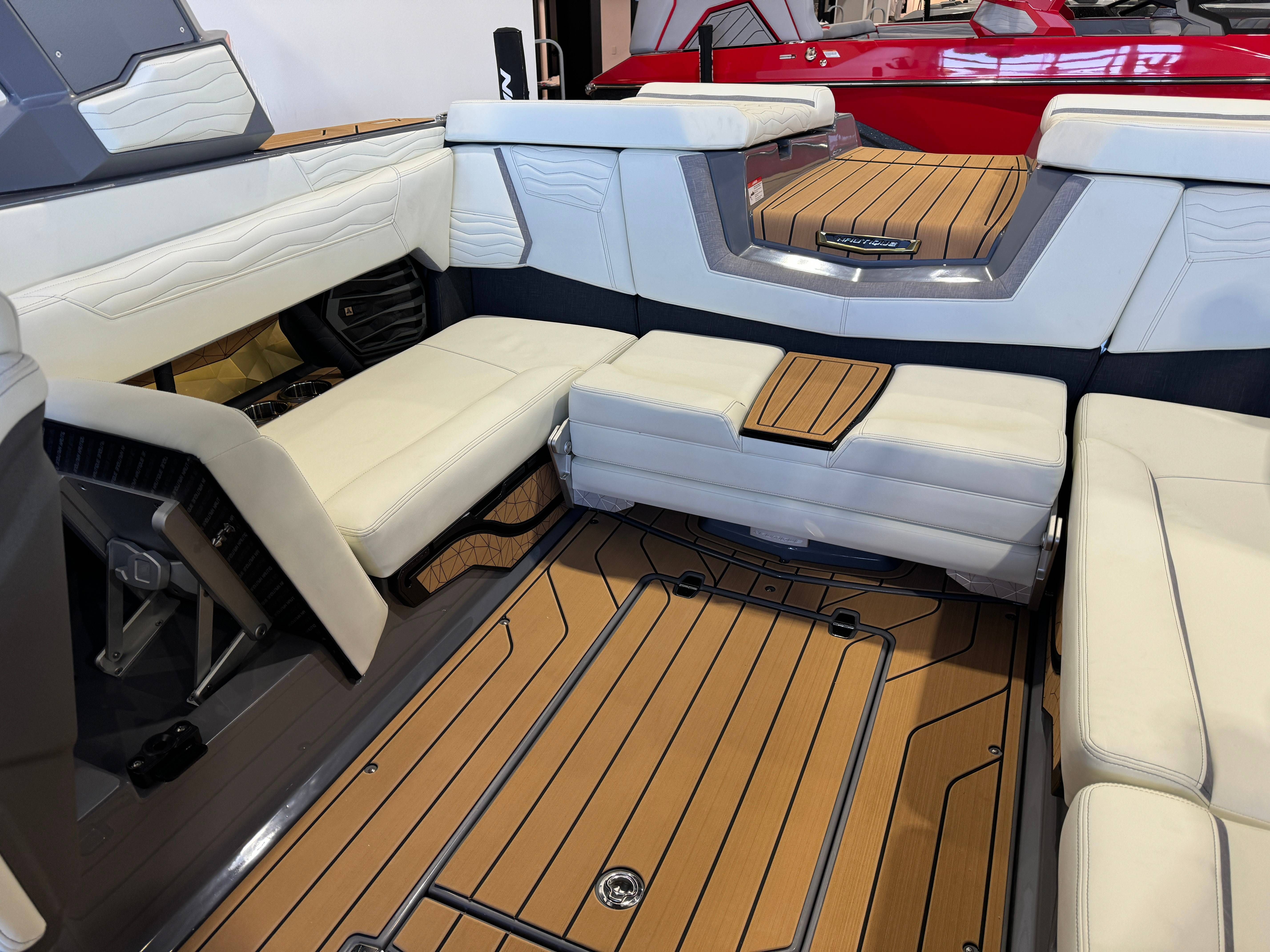 2025 Nautique Super Air Nautique G23 - 16