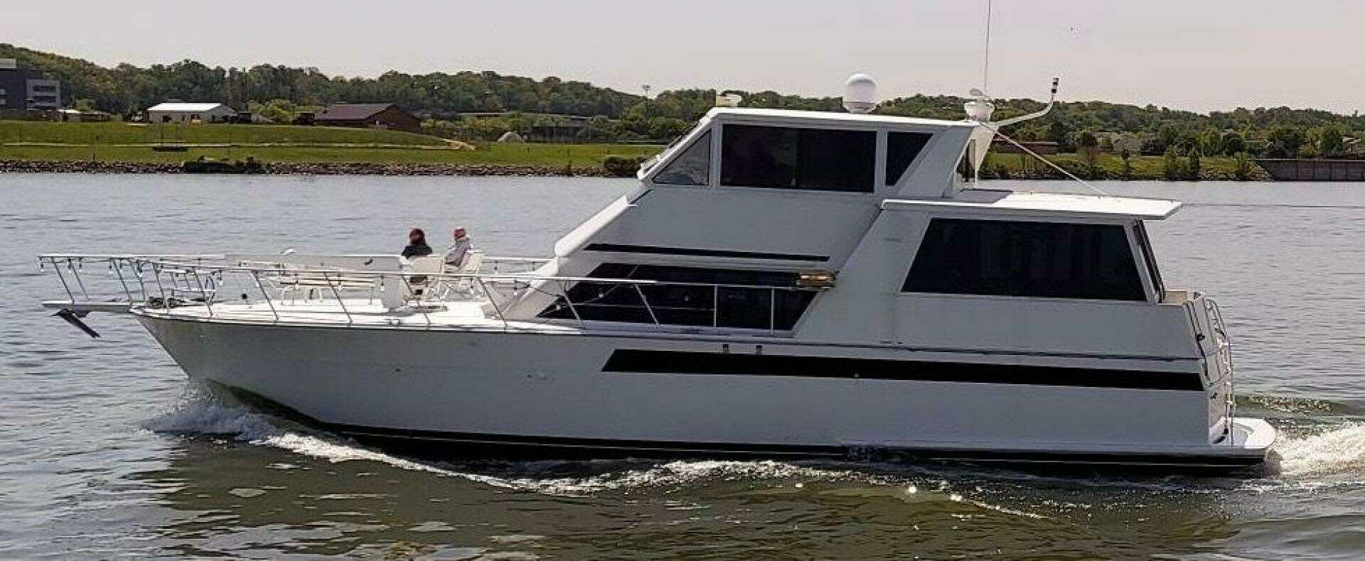 1995 Viking 54 Sports Yacht - Image 32