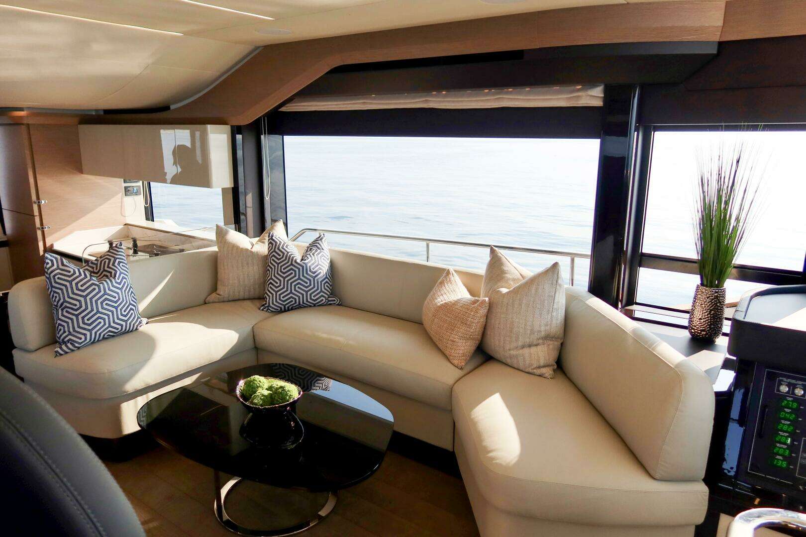 2026 Absolute 58 Navetta - Image 18