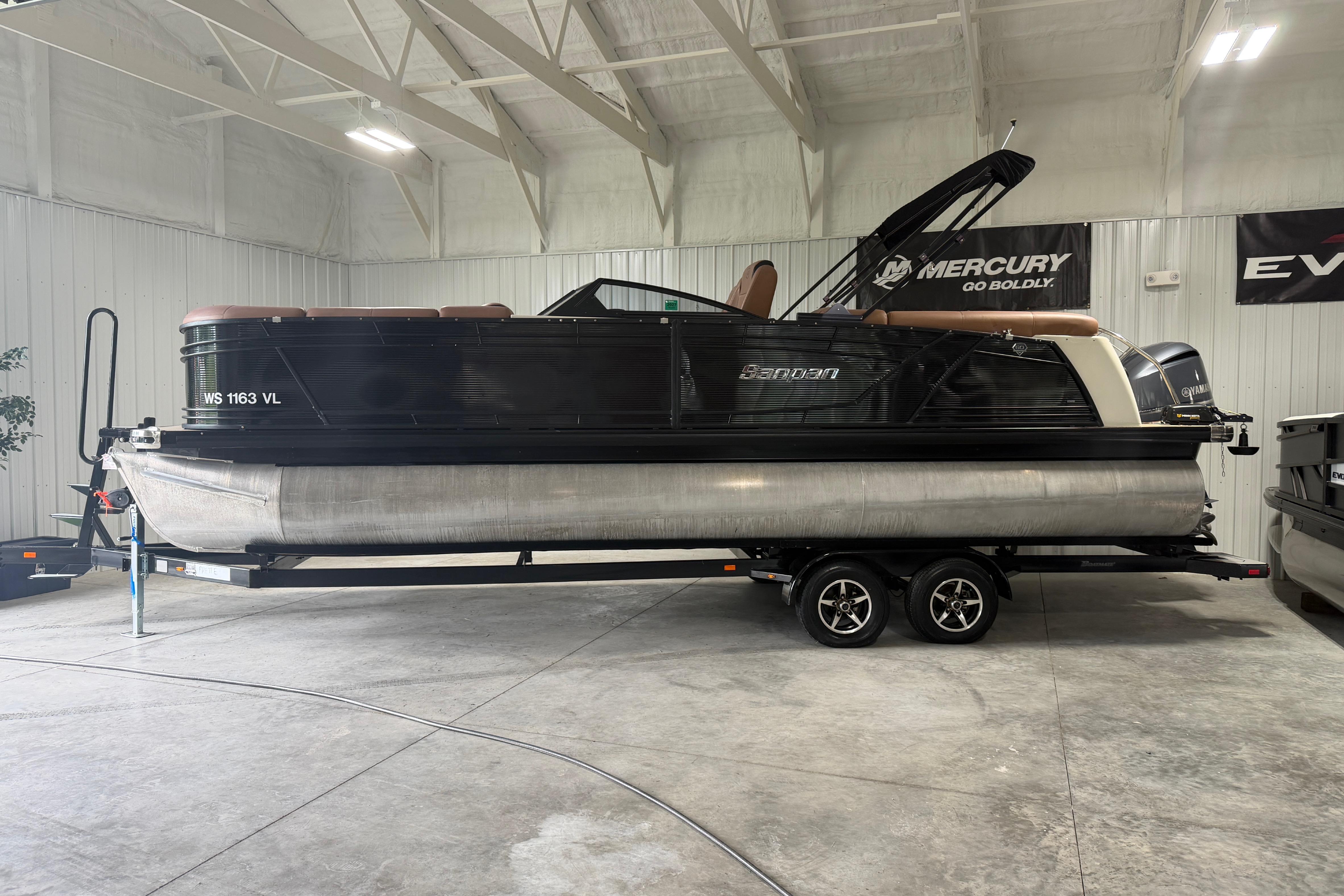 2018 Godfrey Sanpan 2500 ULC