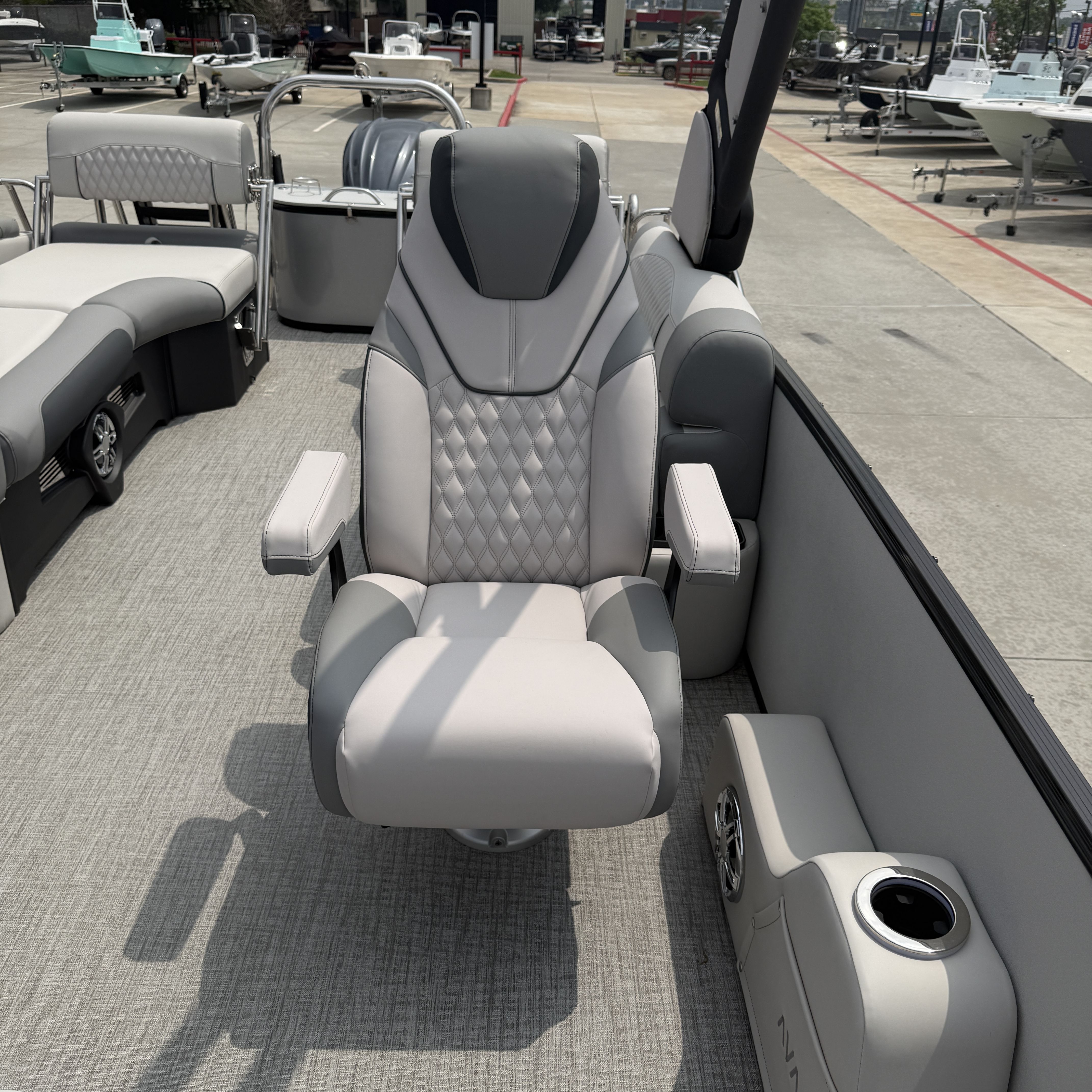 2026 Avalon QLS25T Excalibur - 15