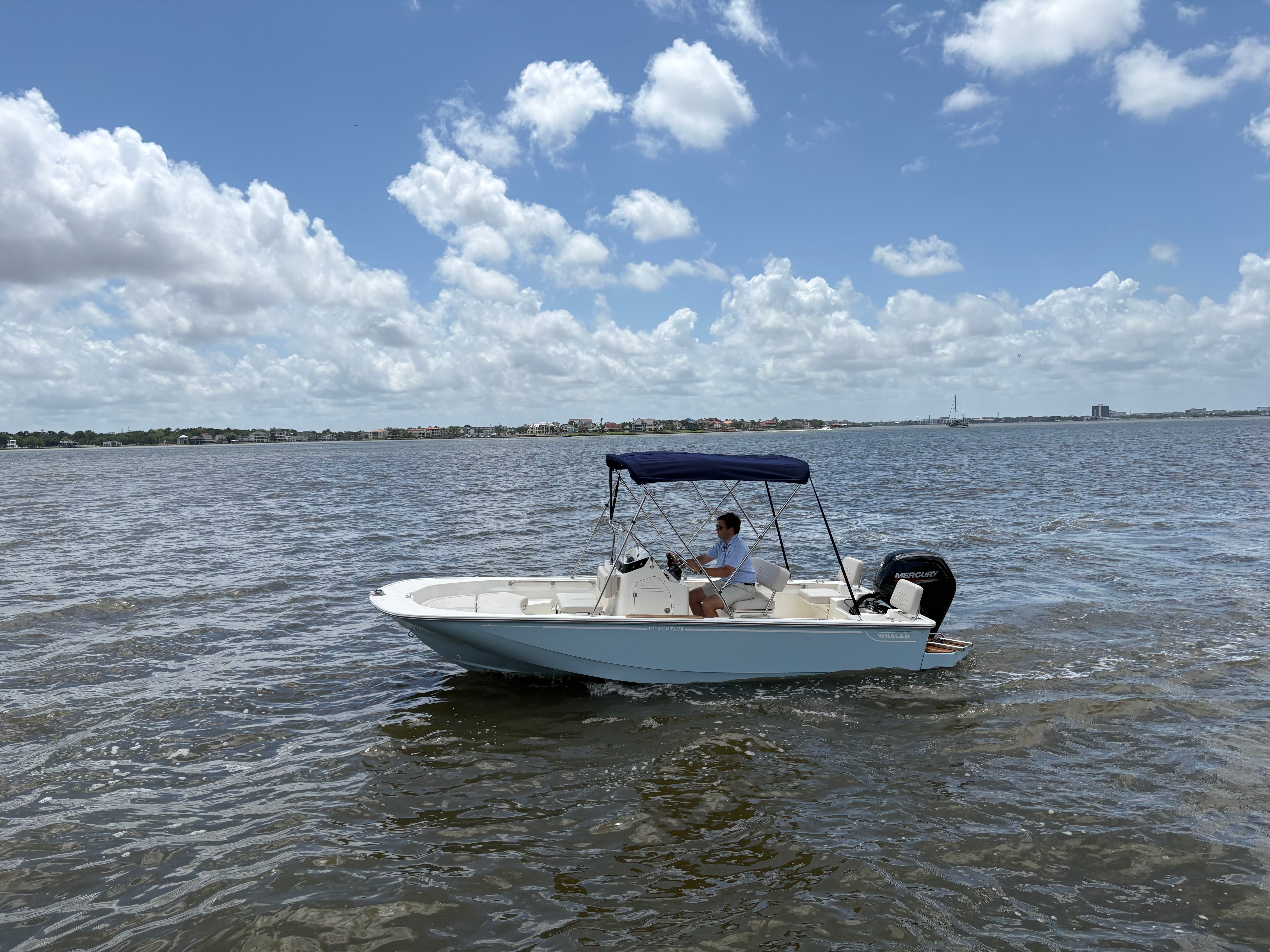 2026 Boston Whaler 170 Montauk