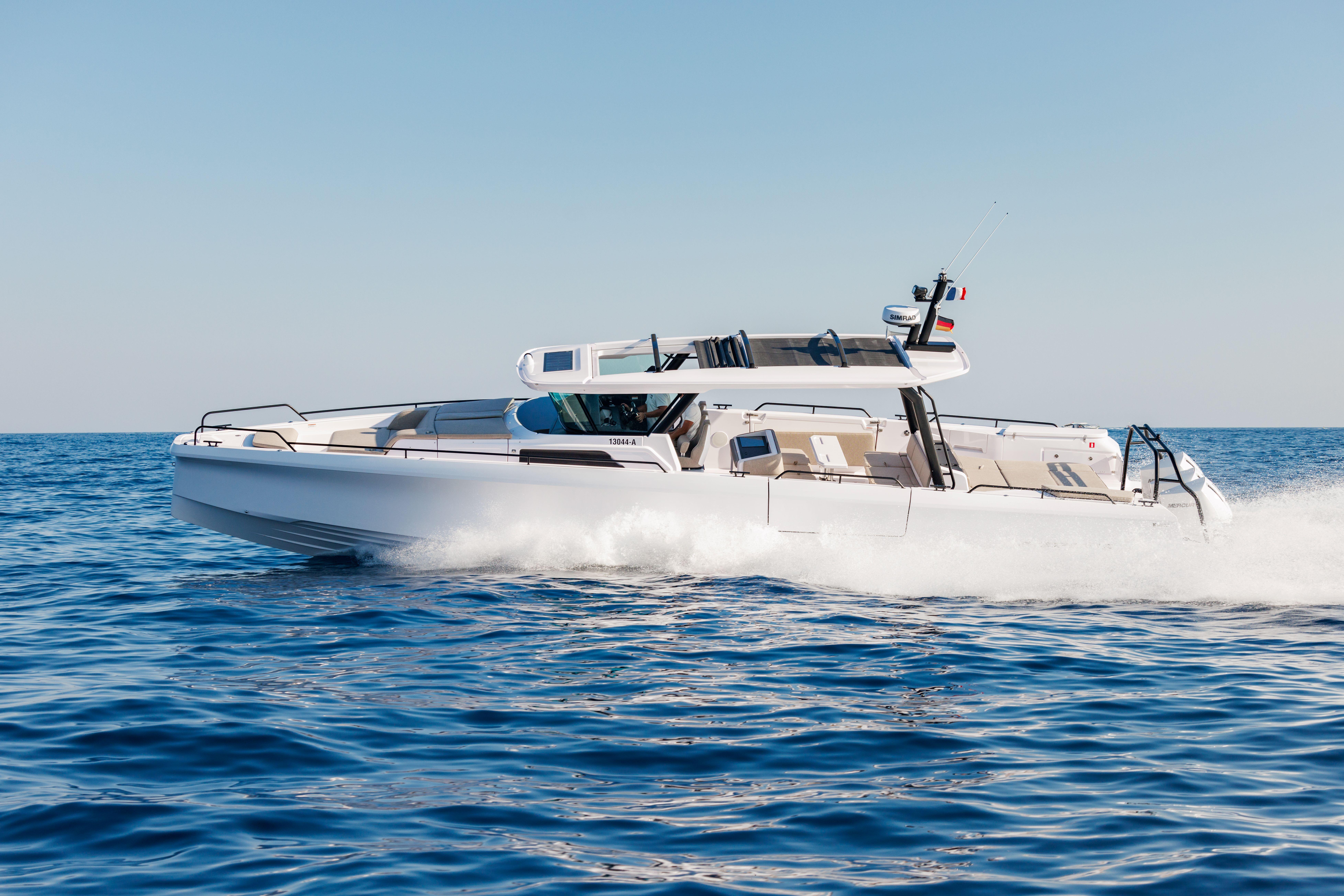2026 Axopar 45 Cross Top