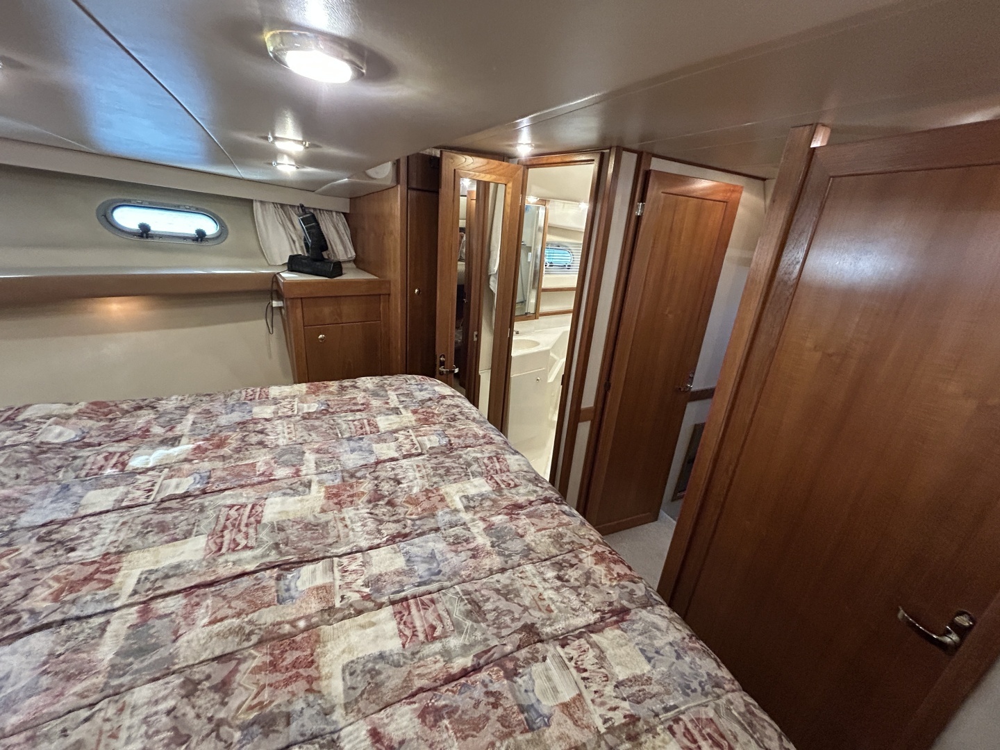 1999 Bayliner 4788 - Image 32