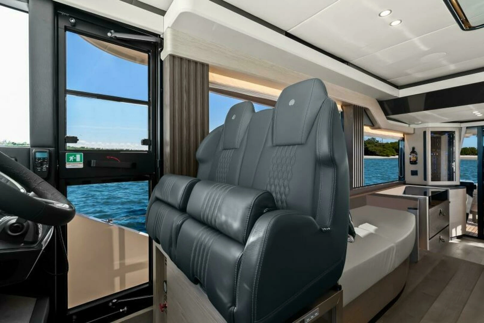 2025 Absolute Navetta 53 - Image 9