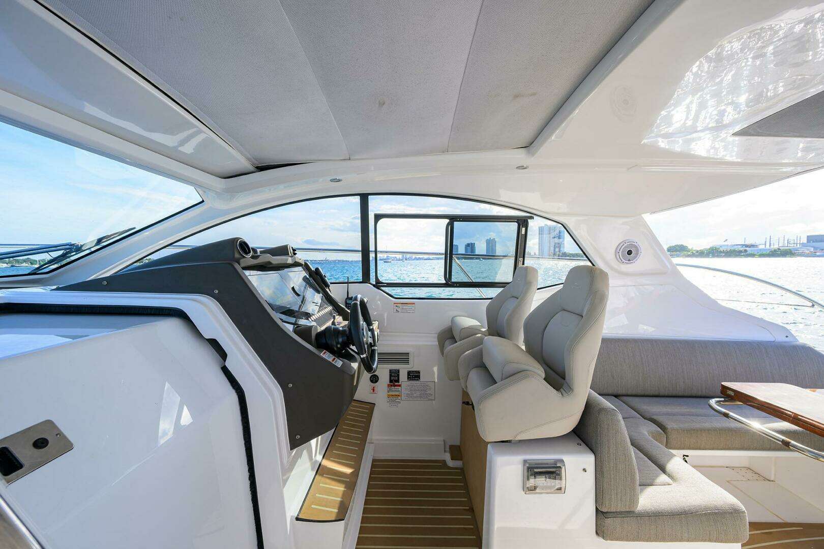 2020 Azimut Atlantis 45 - Image 3