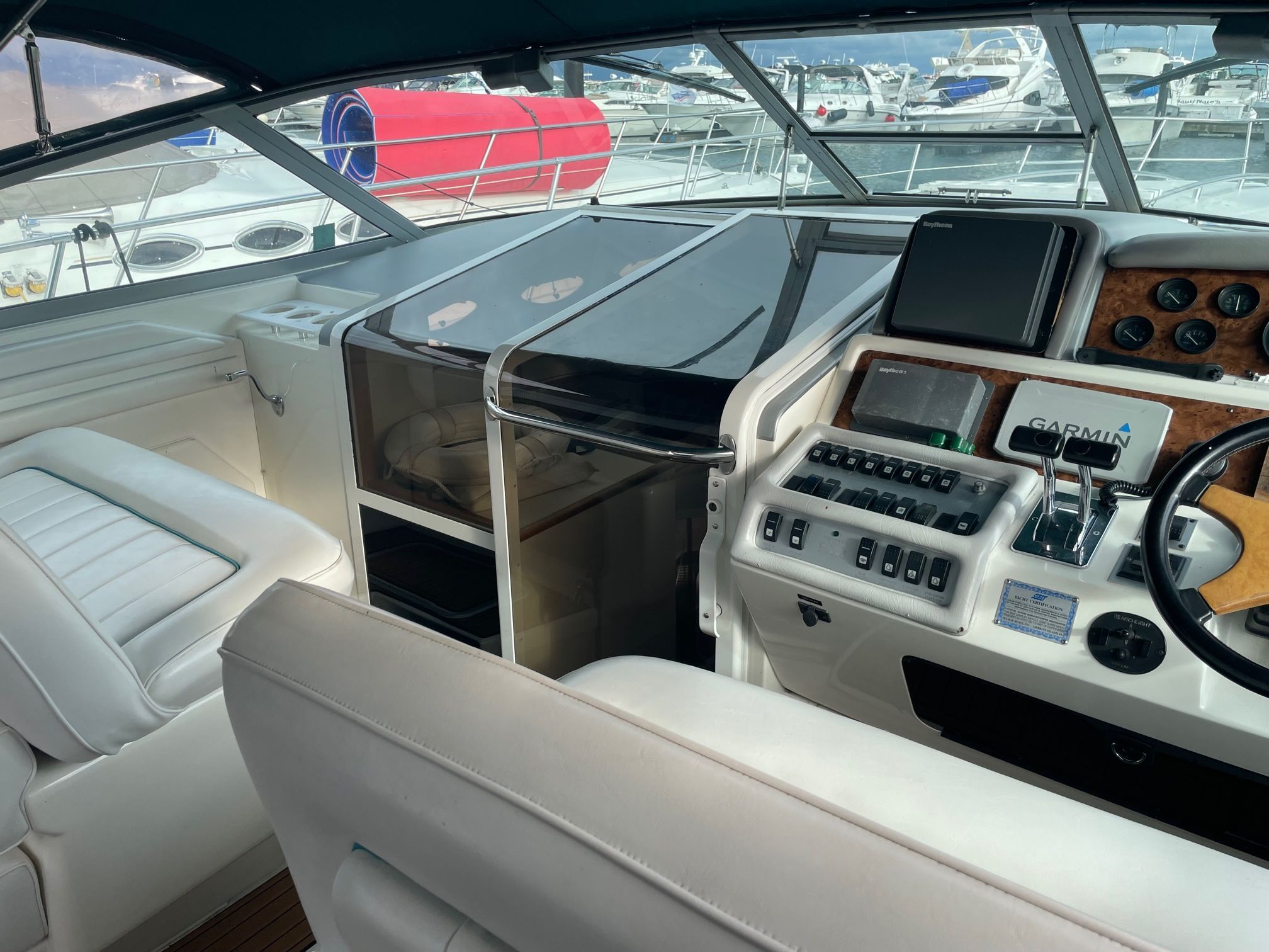1994 Sea Ray 400 Express Cruiser - 8