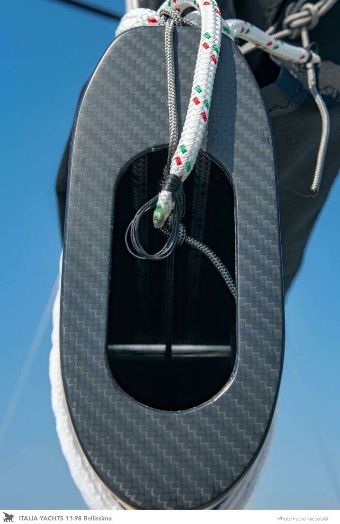 2026 Italia Yachts 11.98 - Image 21