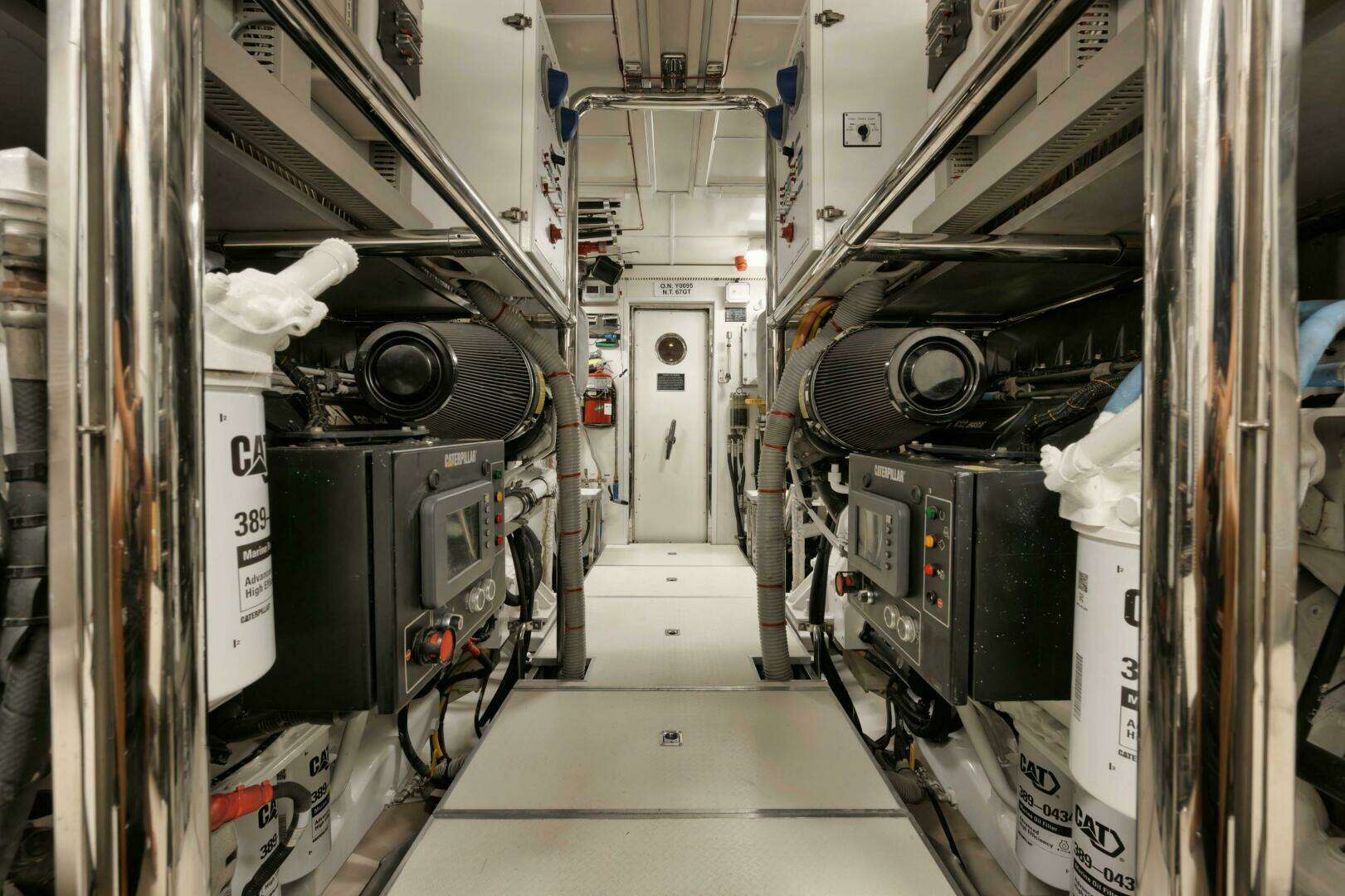2012 Horizon P110 Tri-Deck - Image 43