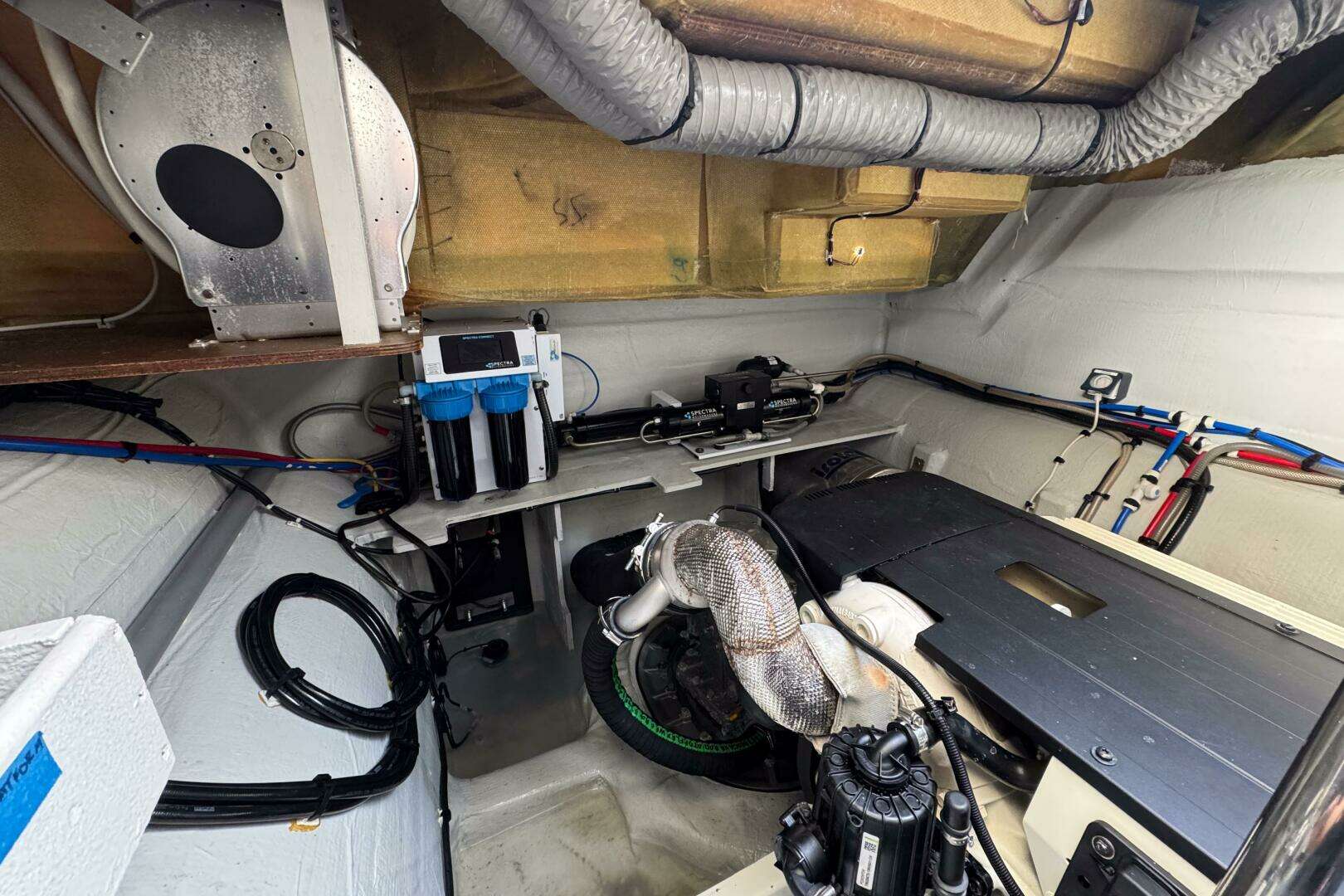 2021 Fountaine Pajot MY44 - Image 64