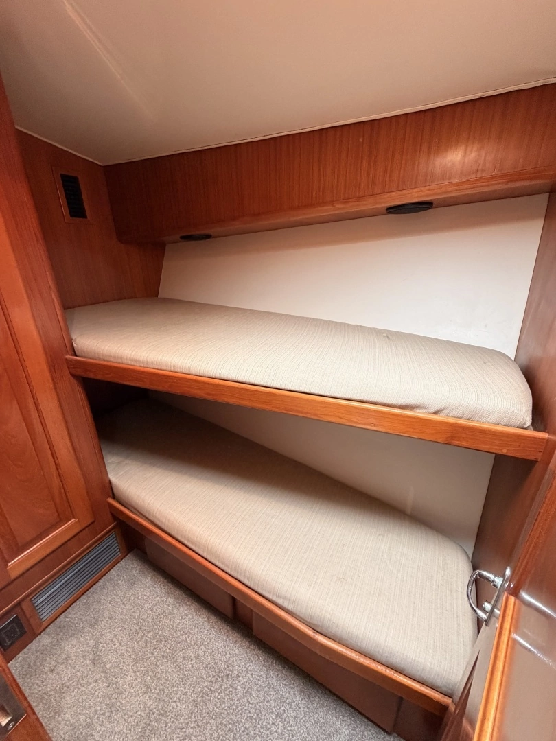1994 Viking 50 Convertible - Image 19